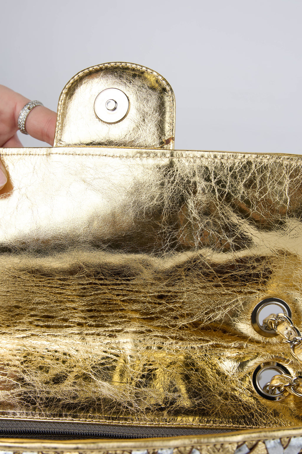 CHANEL CC CUTOUT GOLD METALLIC FLAP