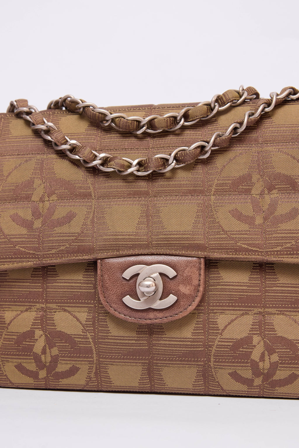 CHANEL GREEN TRAVEL LIGNE FLAP