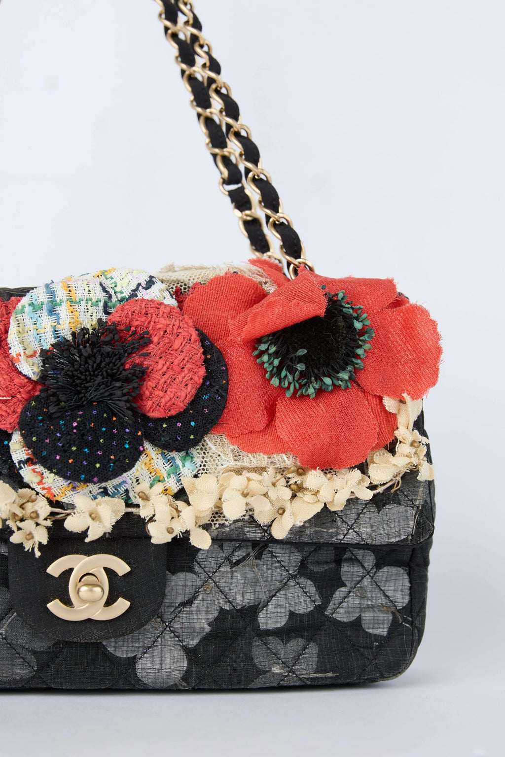 RARE SPRING 2010 CHANEL FLORAL APPLIQUE MEDIUM FLAP
