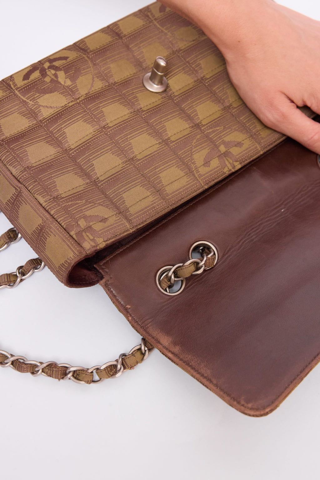 CHANEL GREEN TRAVEL LIGNE FLAP