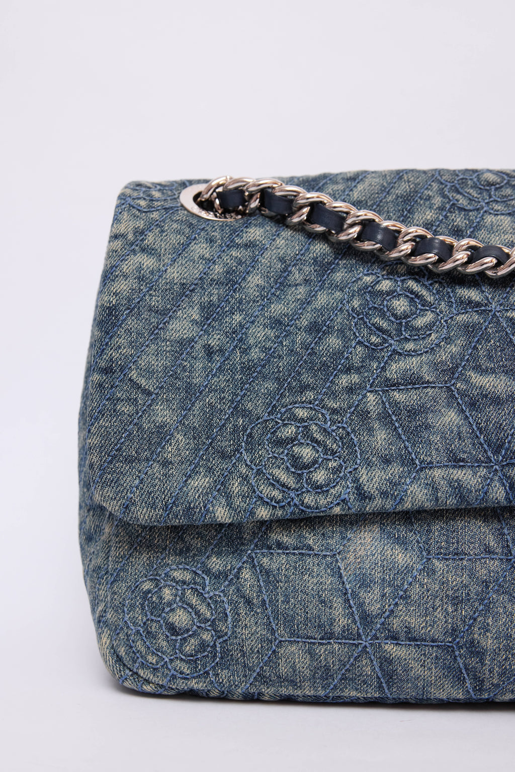 CHANEL DENIM CAMELLIA MEDIUM FLAP