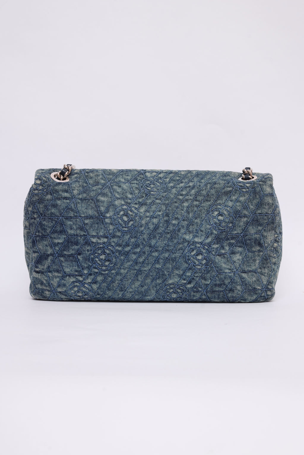 CHANEL DENIM CAMELLIA MEDIUM FLAP
