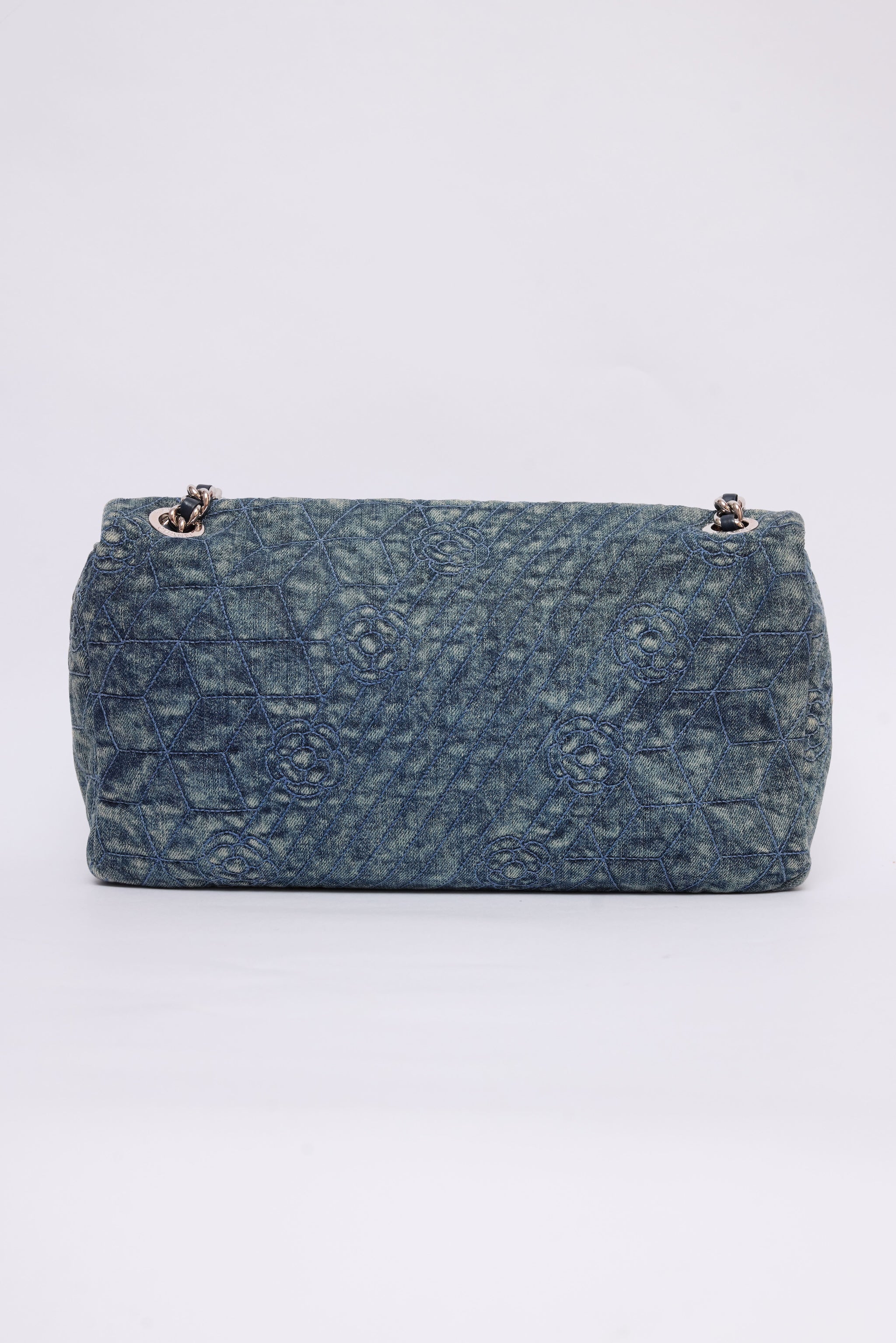 CHANEL DENIM CAMELLIA MEDIUM FLAP