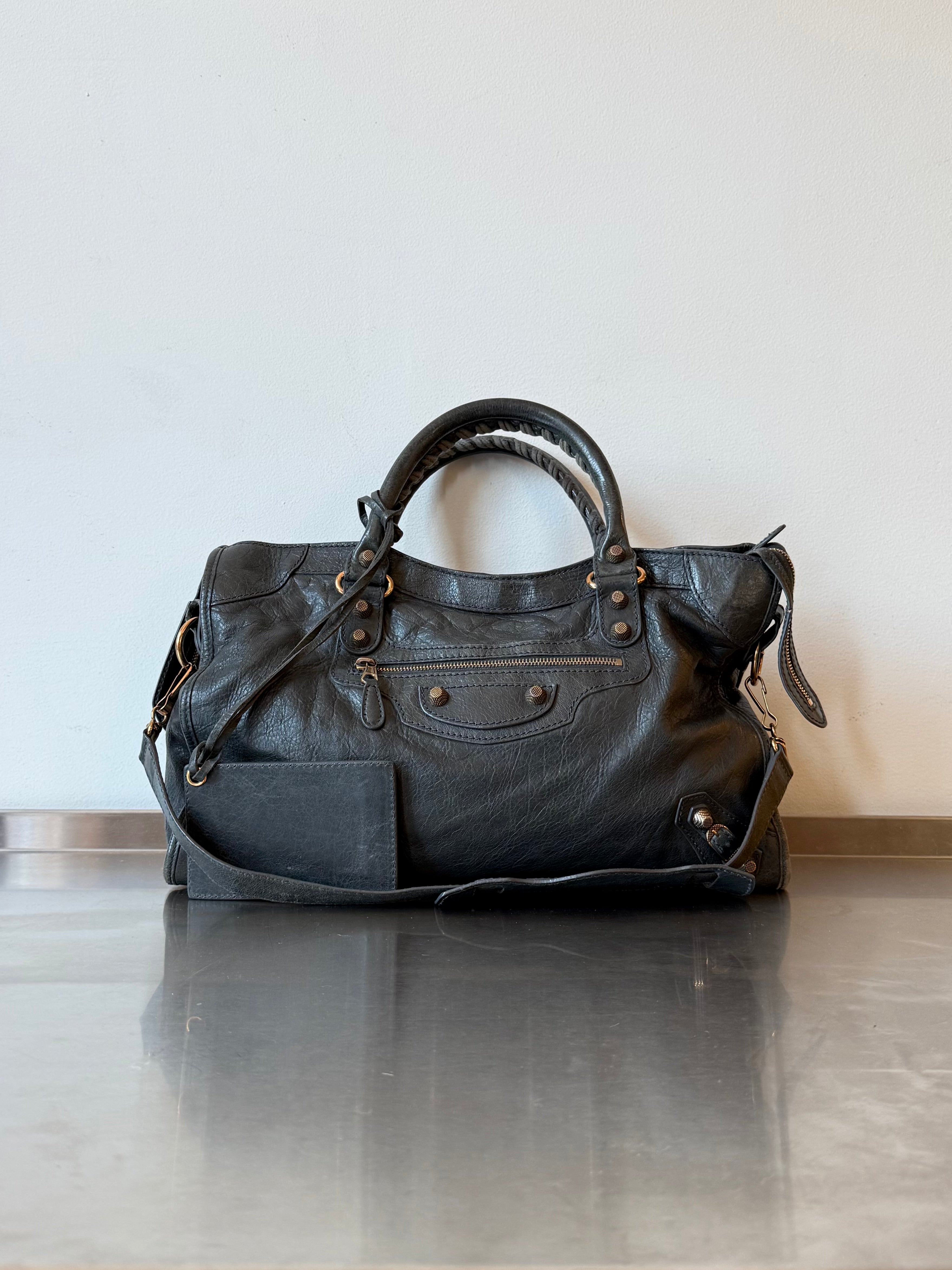 BALENCIAGA GREY CITY