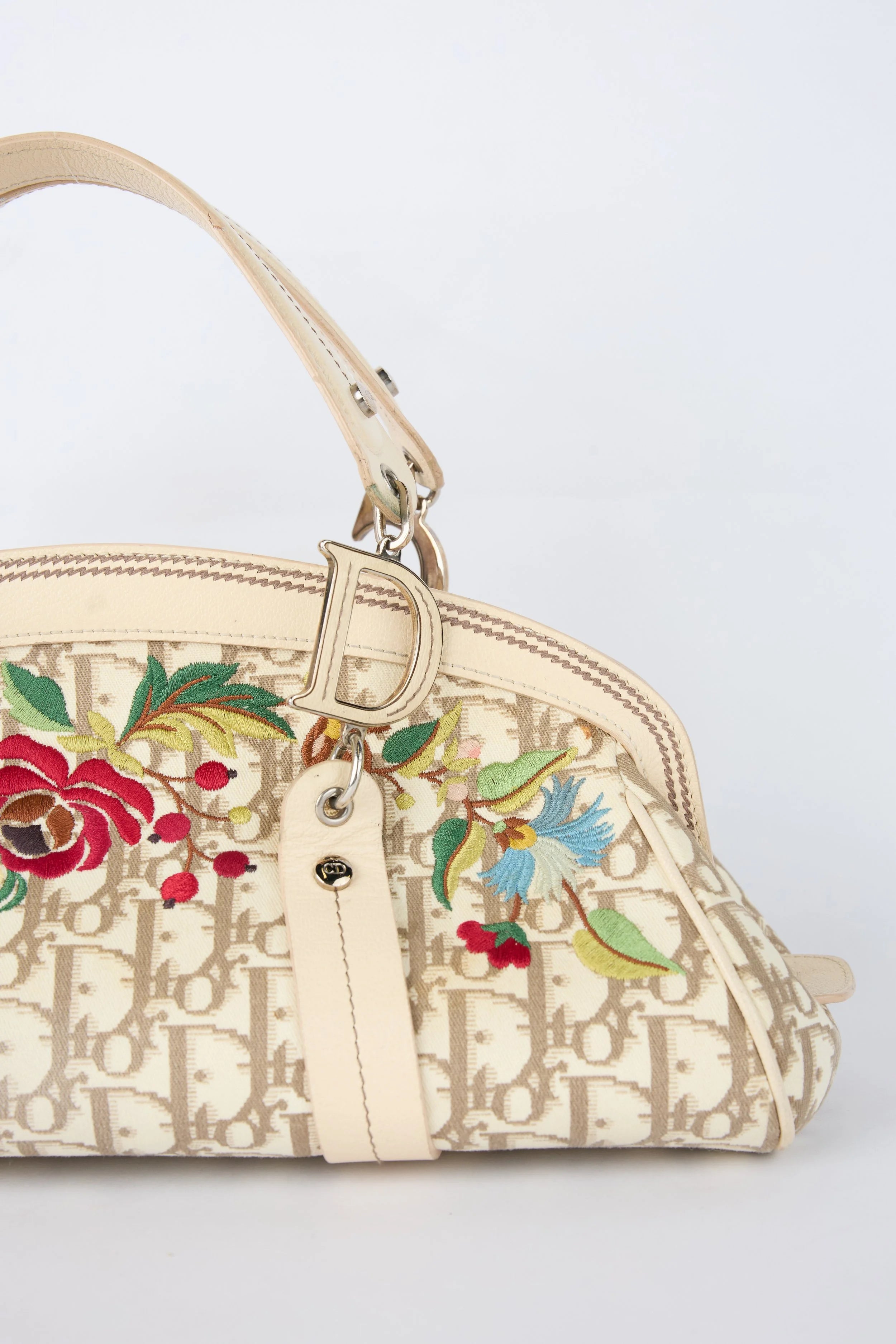 DIOR FLORAL TROTTER BOWLER