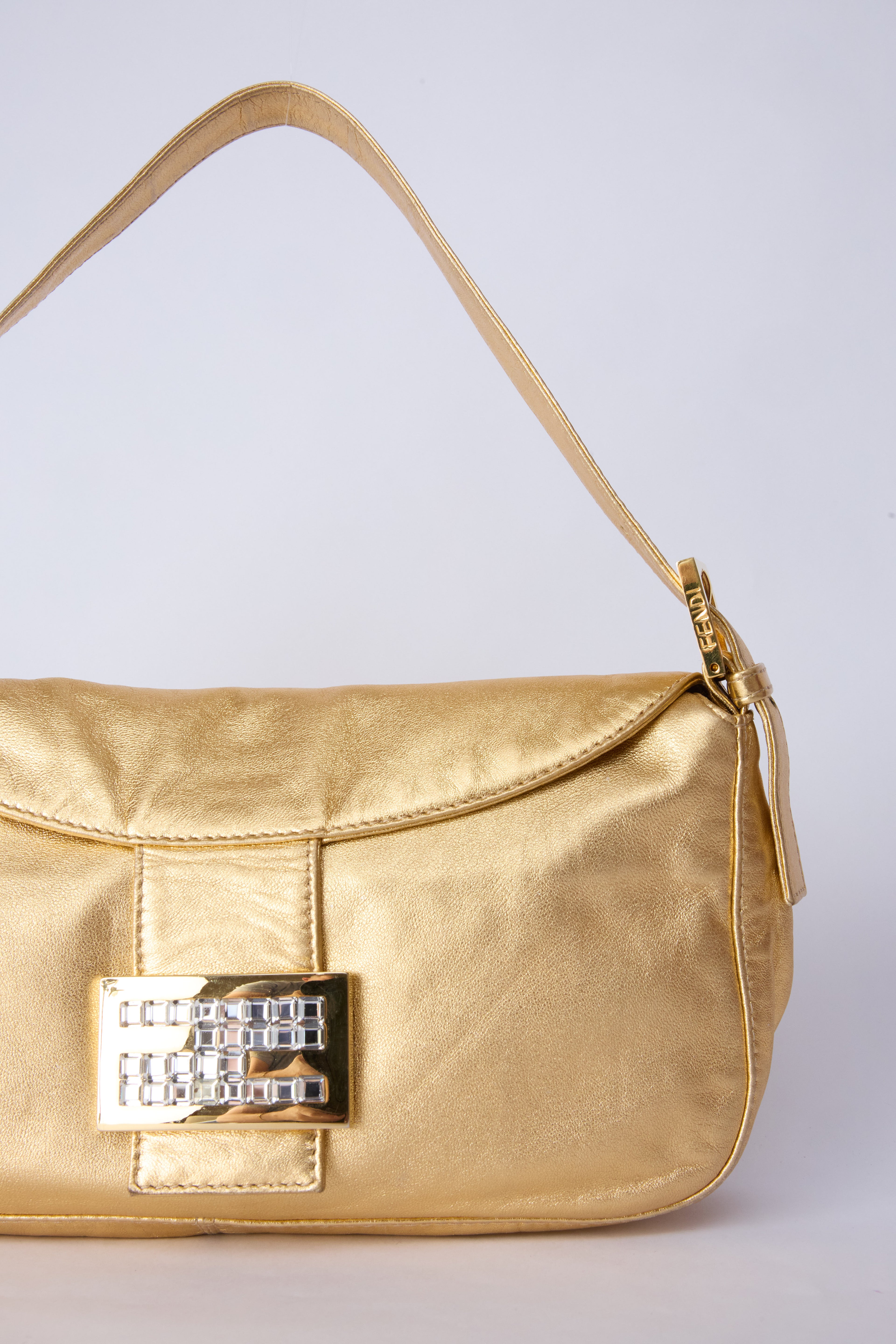 FENDI GOLD MAMMA BAGUETTE