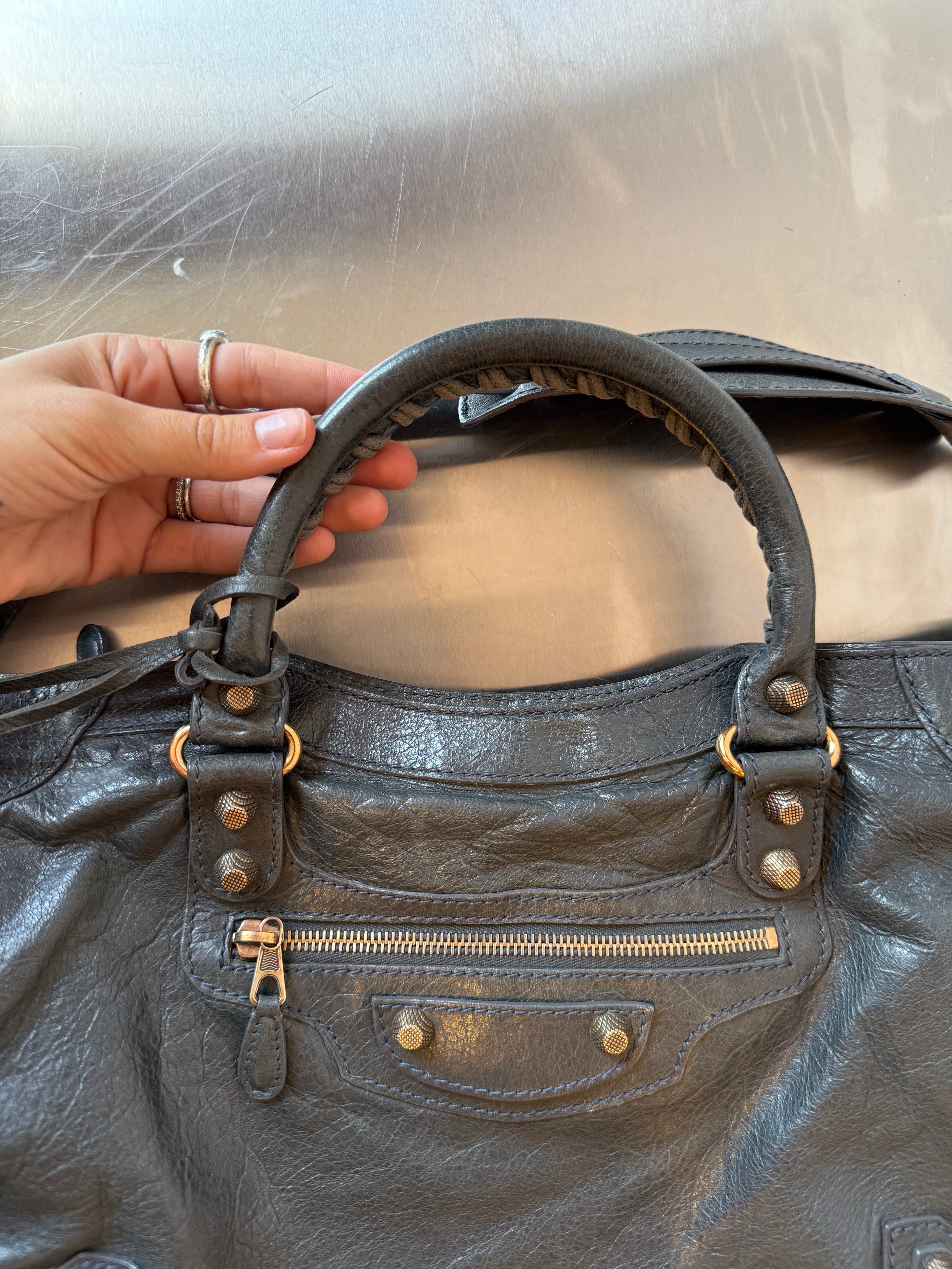 BALENCIAGA GREY CITY