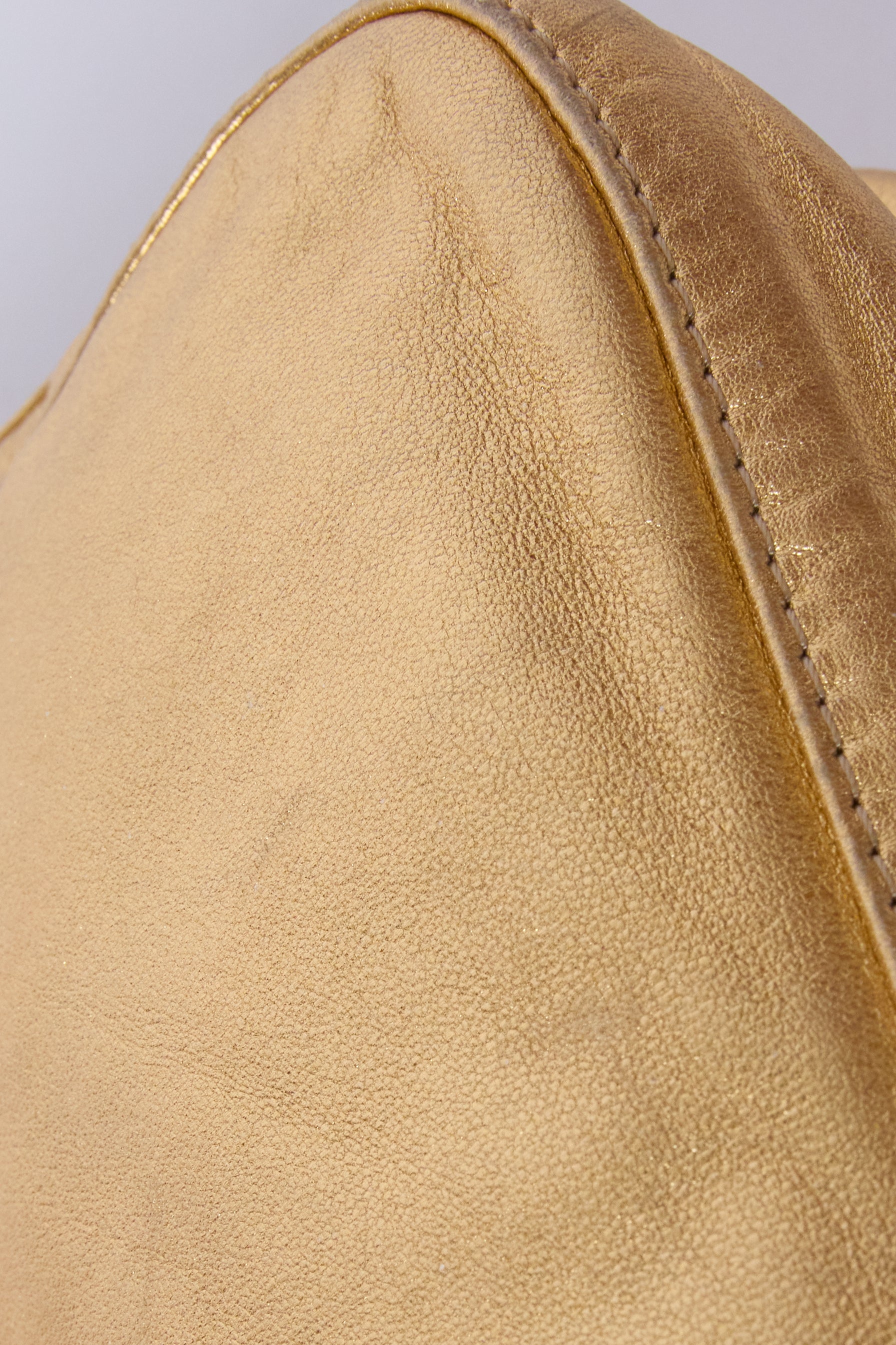 FENDI GOLD MAMMA BAGUETTE