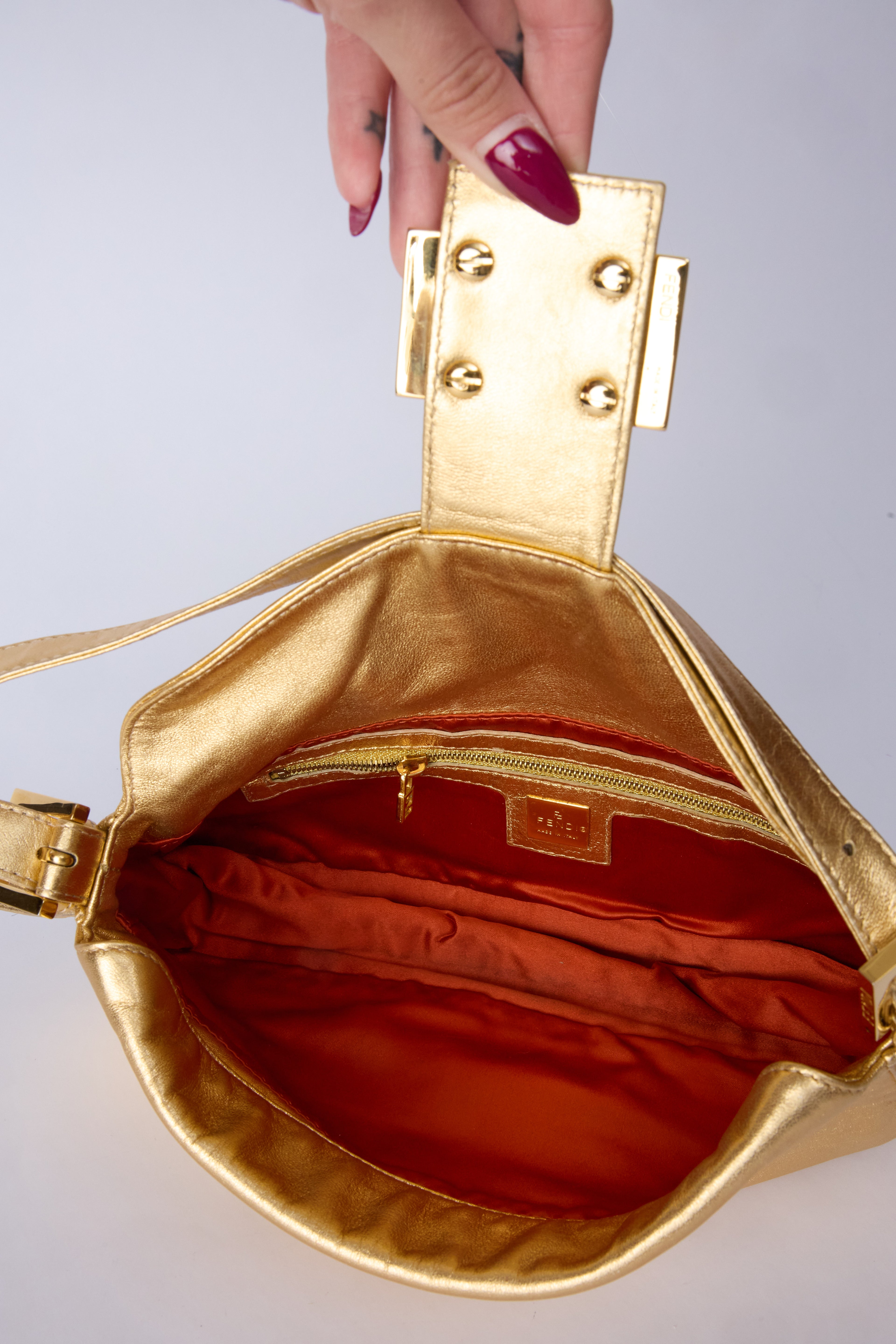 FENDI GOLD MAMMA BAGUETTE