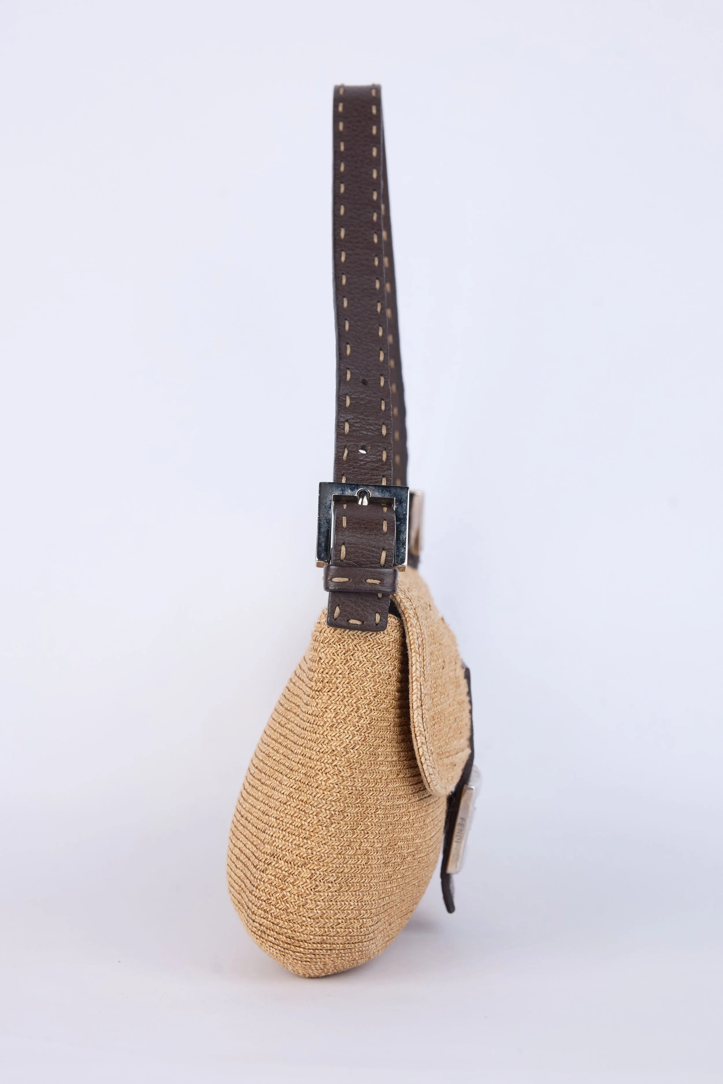 FENDI BROWN SELLERIA  LEATHER RAFFIA BAGUETTE SHOULDER BAG