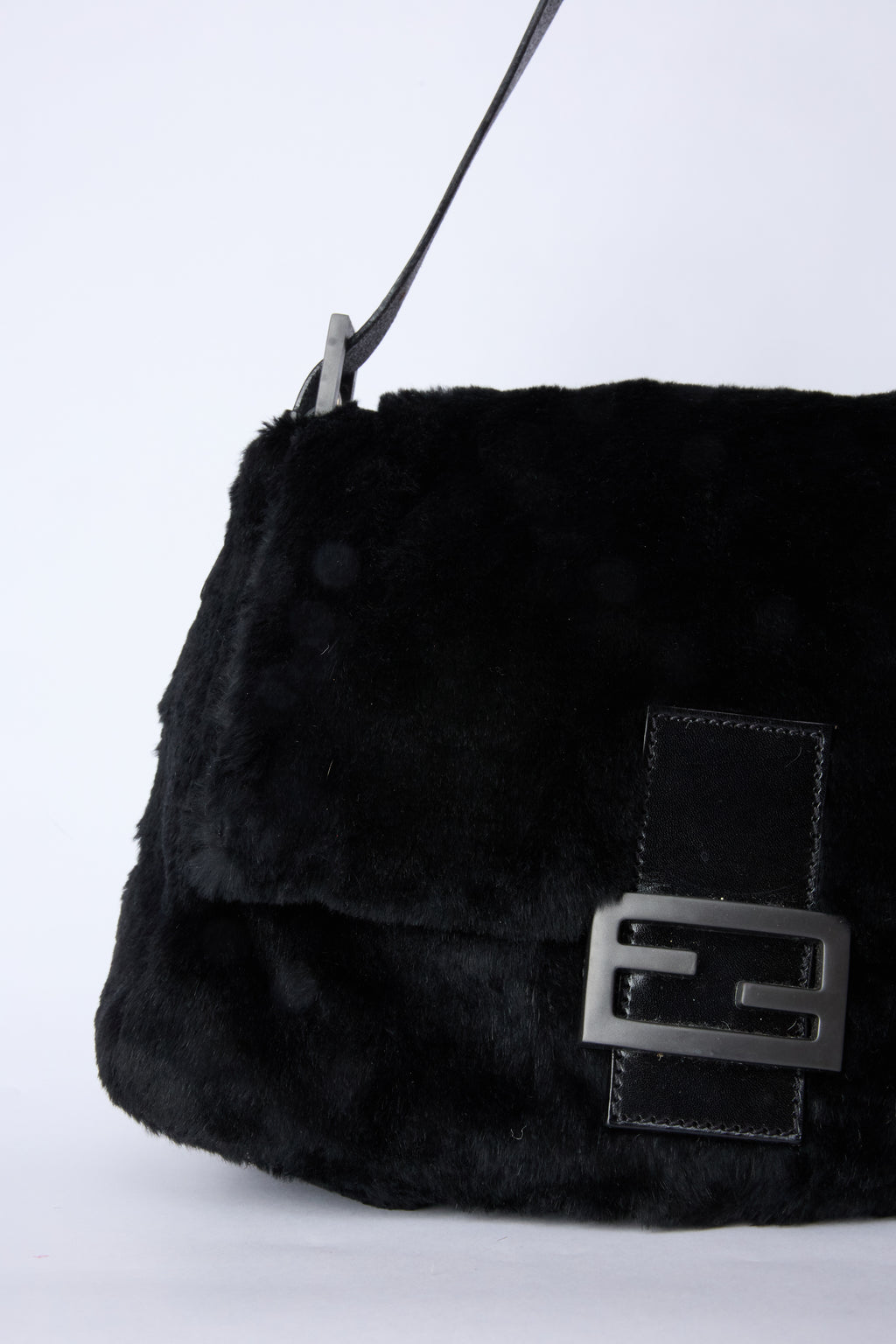 FENDI BLACK FUR MAMMA BAGUETTE
