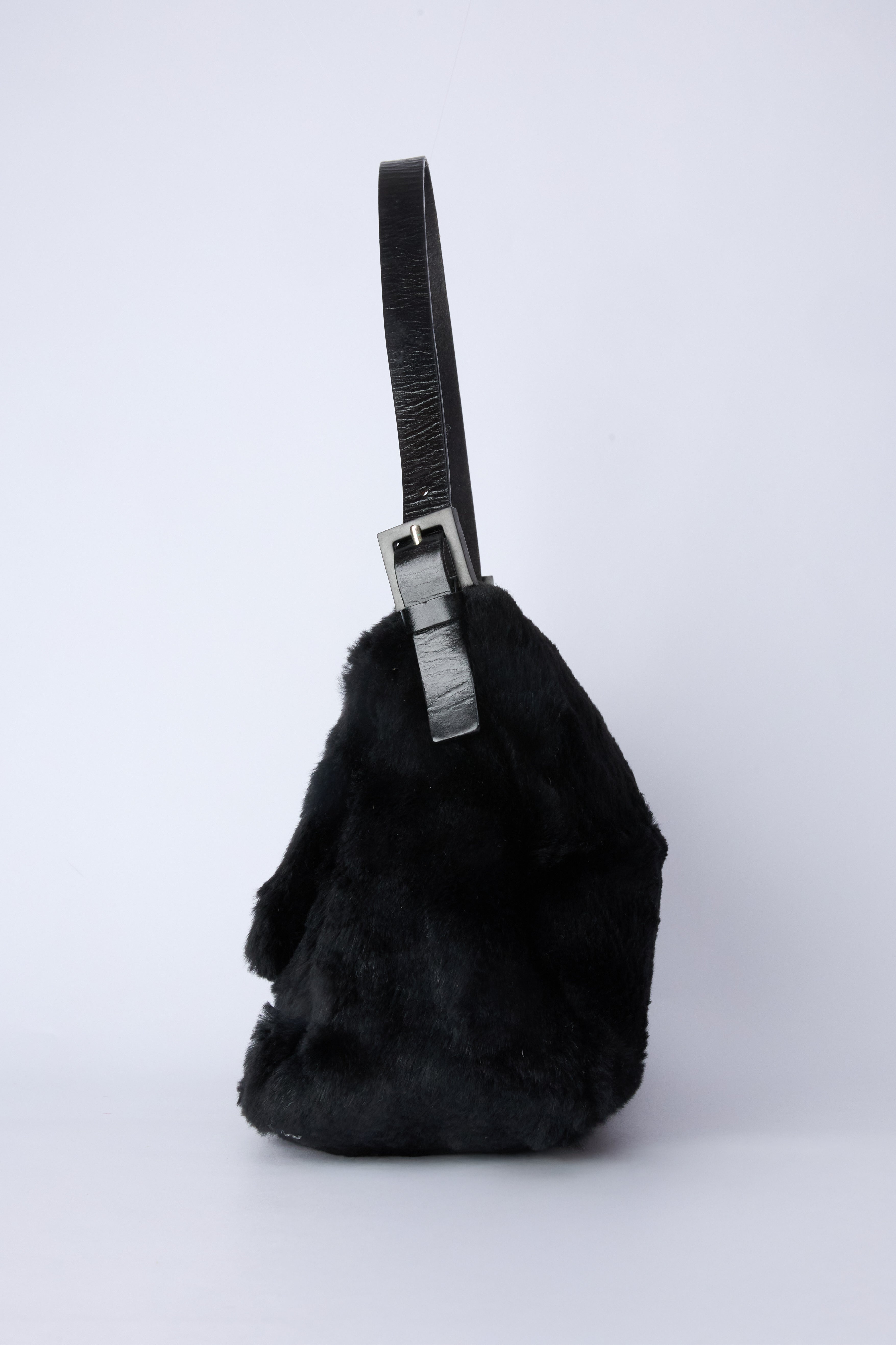 FENDI BLACK FUR MAMMA BAGUETTE