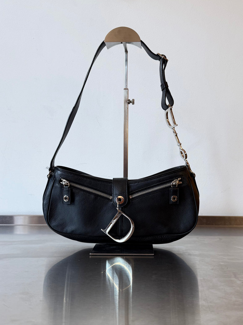 DIOR SPELLOUT BLACK LEATHER BAG