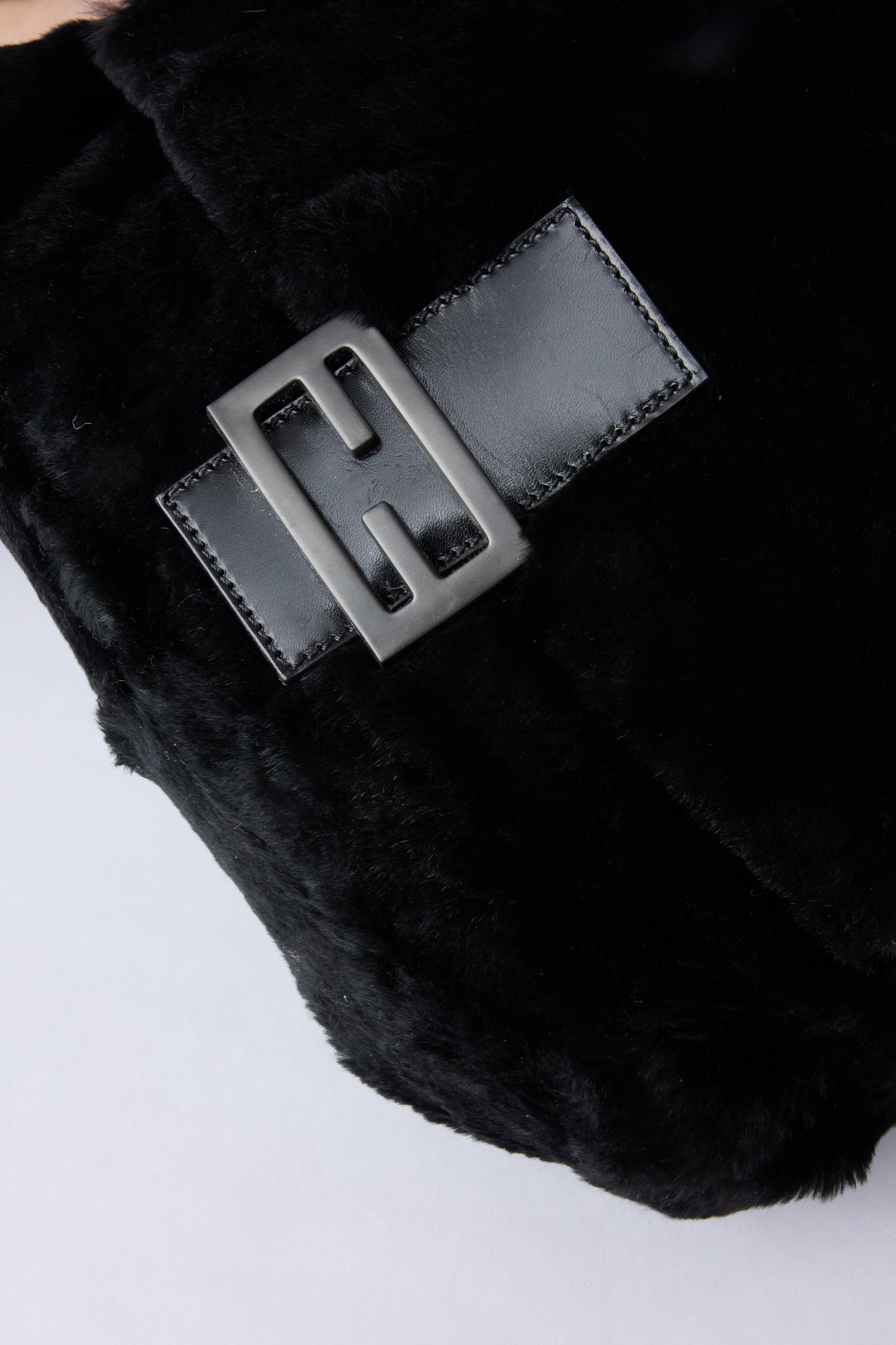 FENDI BLACK FUR MAMMA BAGUETTE
