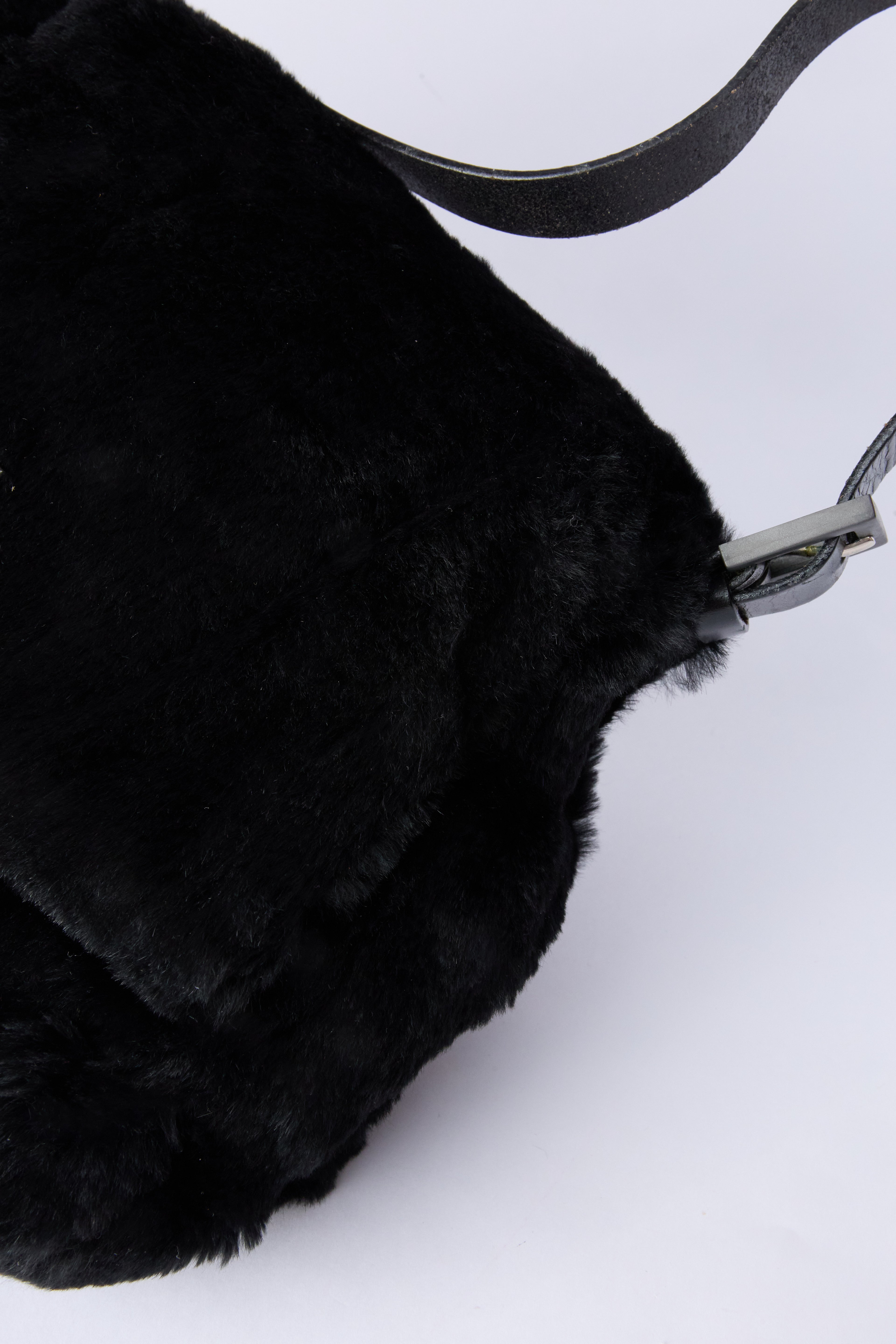 FENDI BLACK FUR MAMMA BAGUETTE