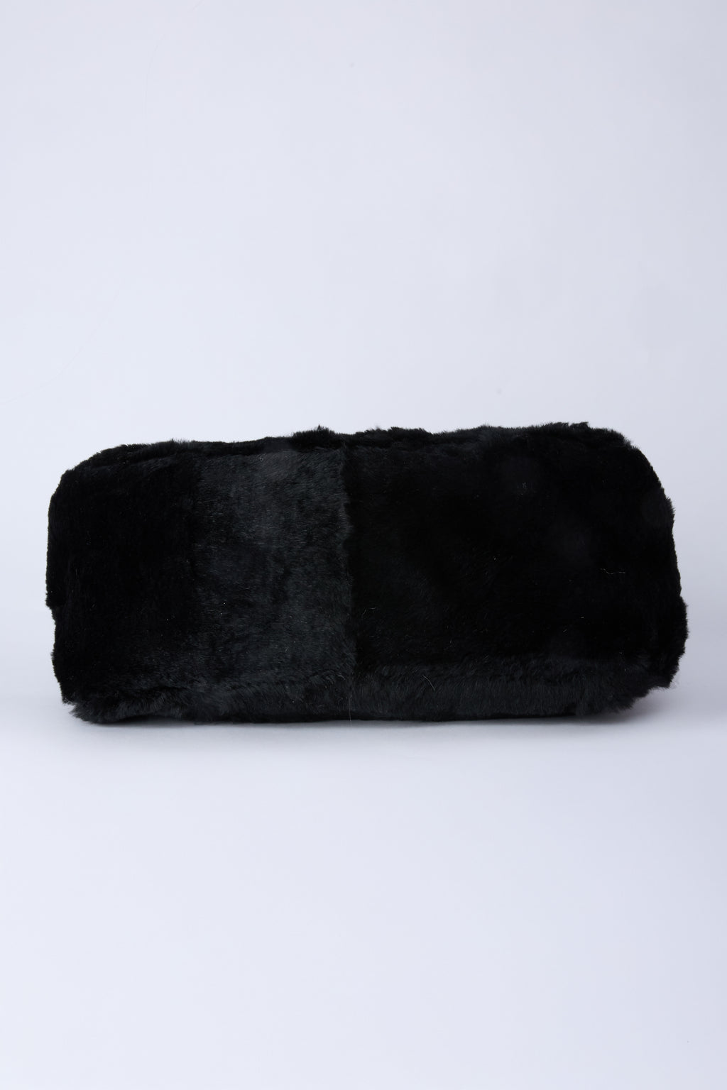 FENDI BLACK FUR MAMMA BAGUETTE