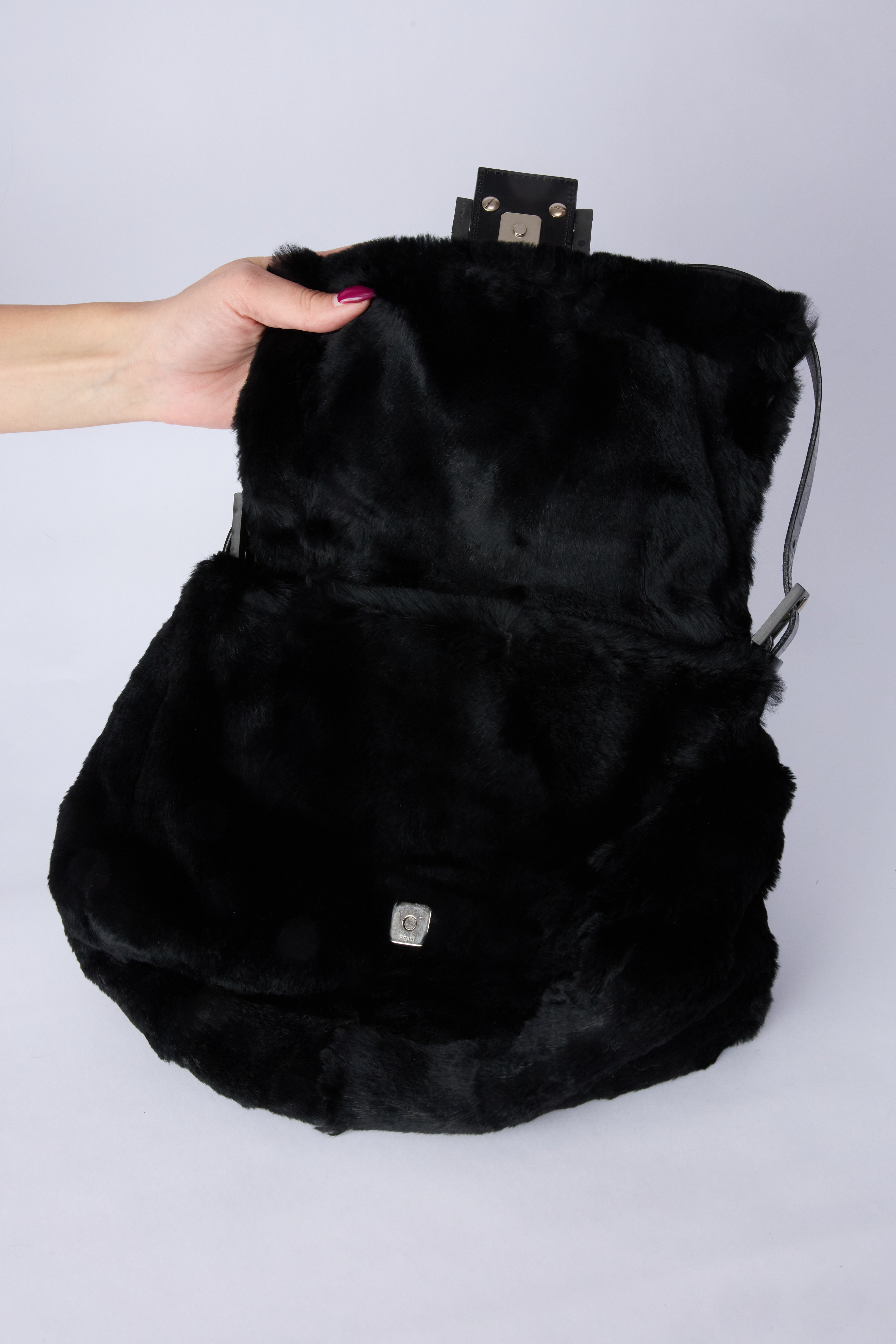 FENDI BLACK FUR MAMMA BAGUETTE
