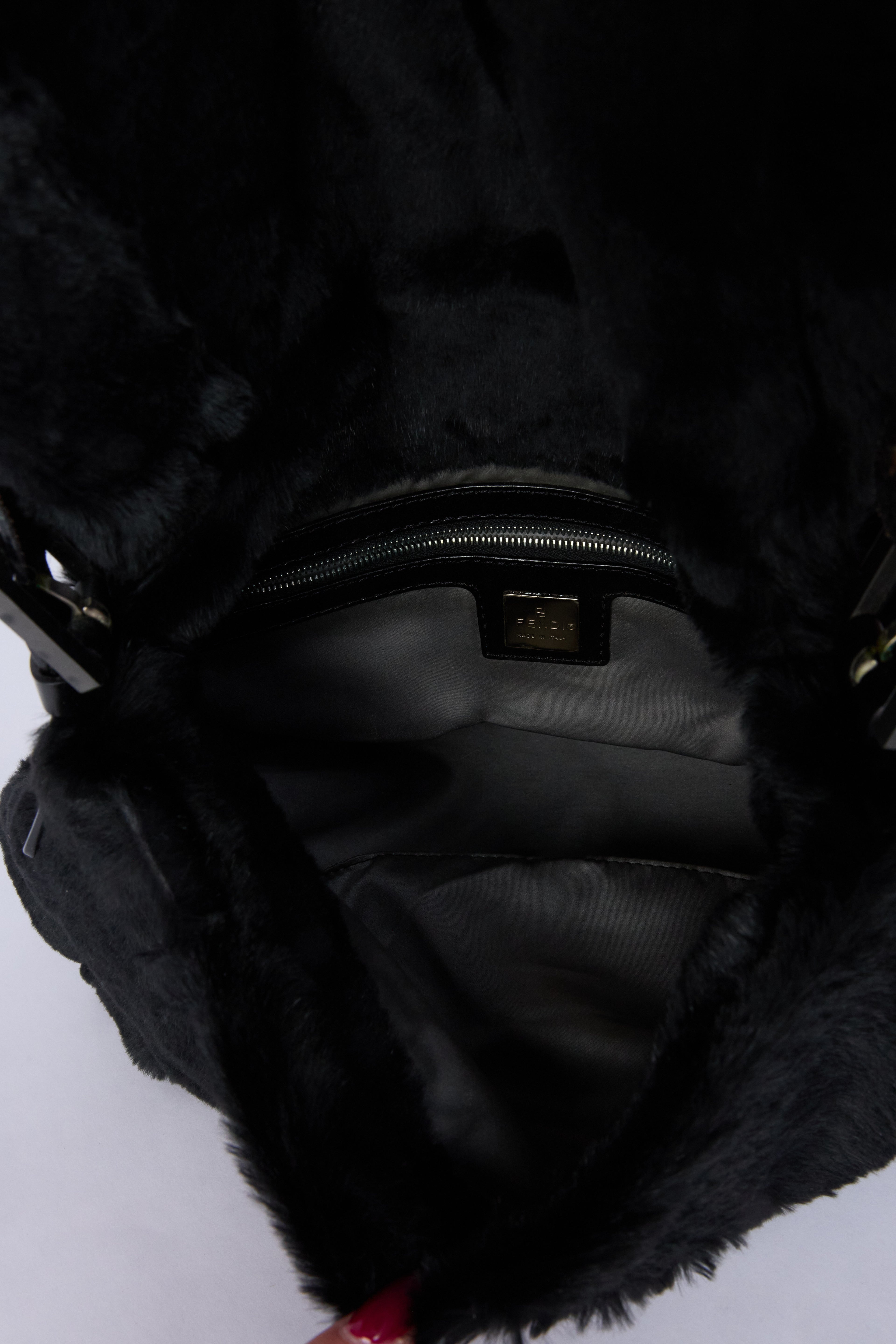 FENDI BLACK FUR MAMMA BAGUETTE