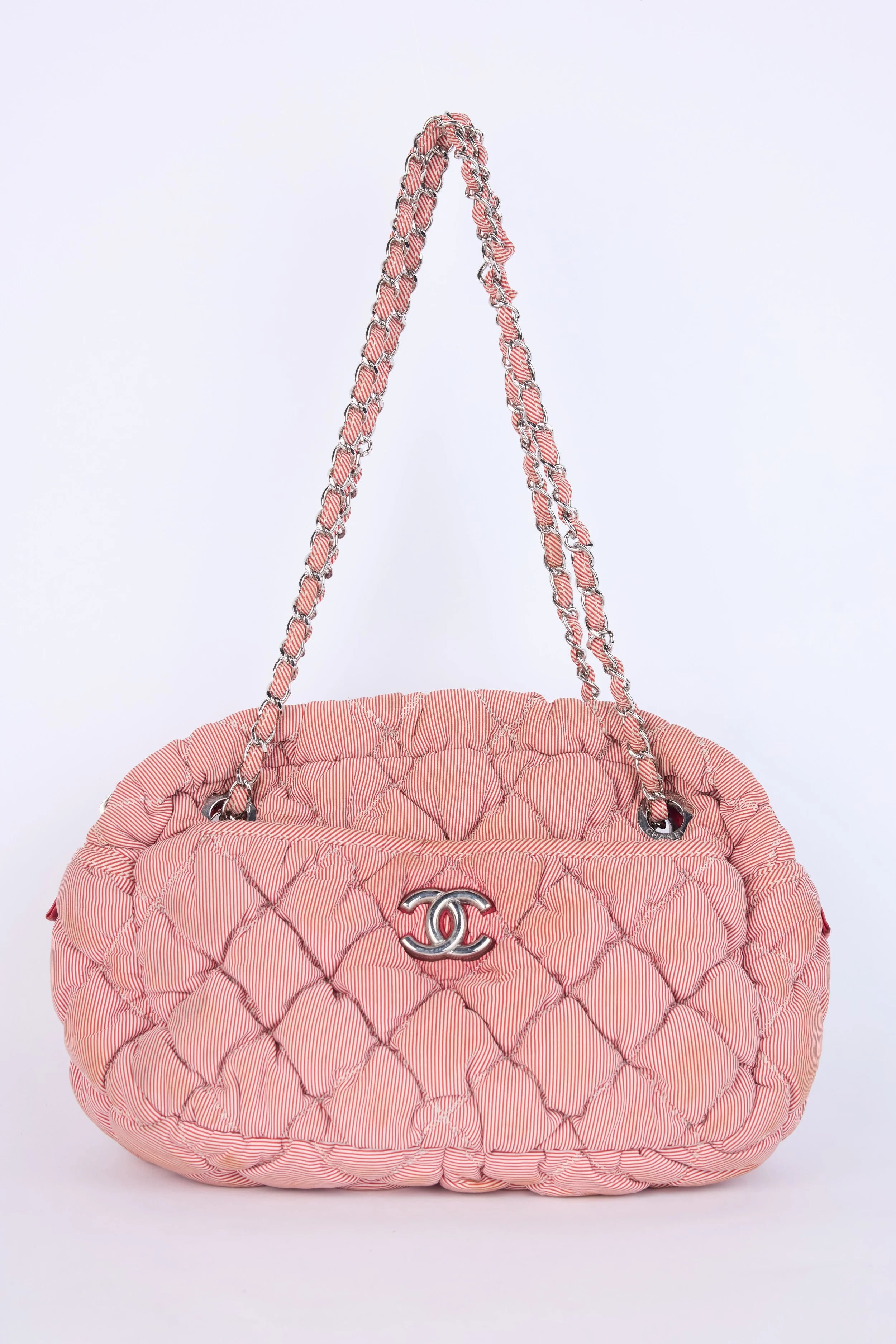 CHANEL BUBBLE QUILTED BAG RED
