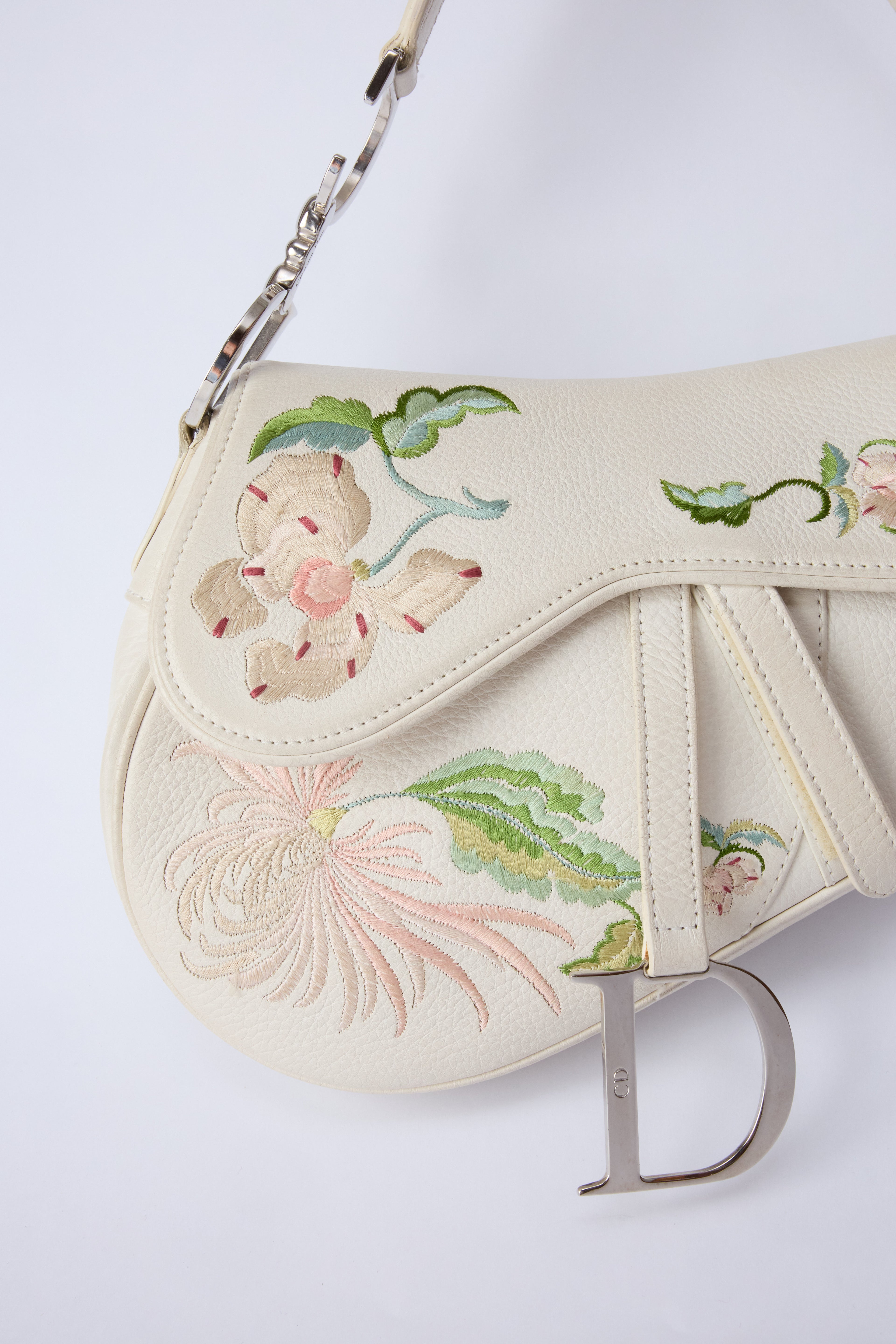 DIOR WHITE ROMANTIQUE SADDLE