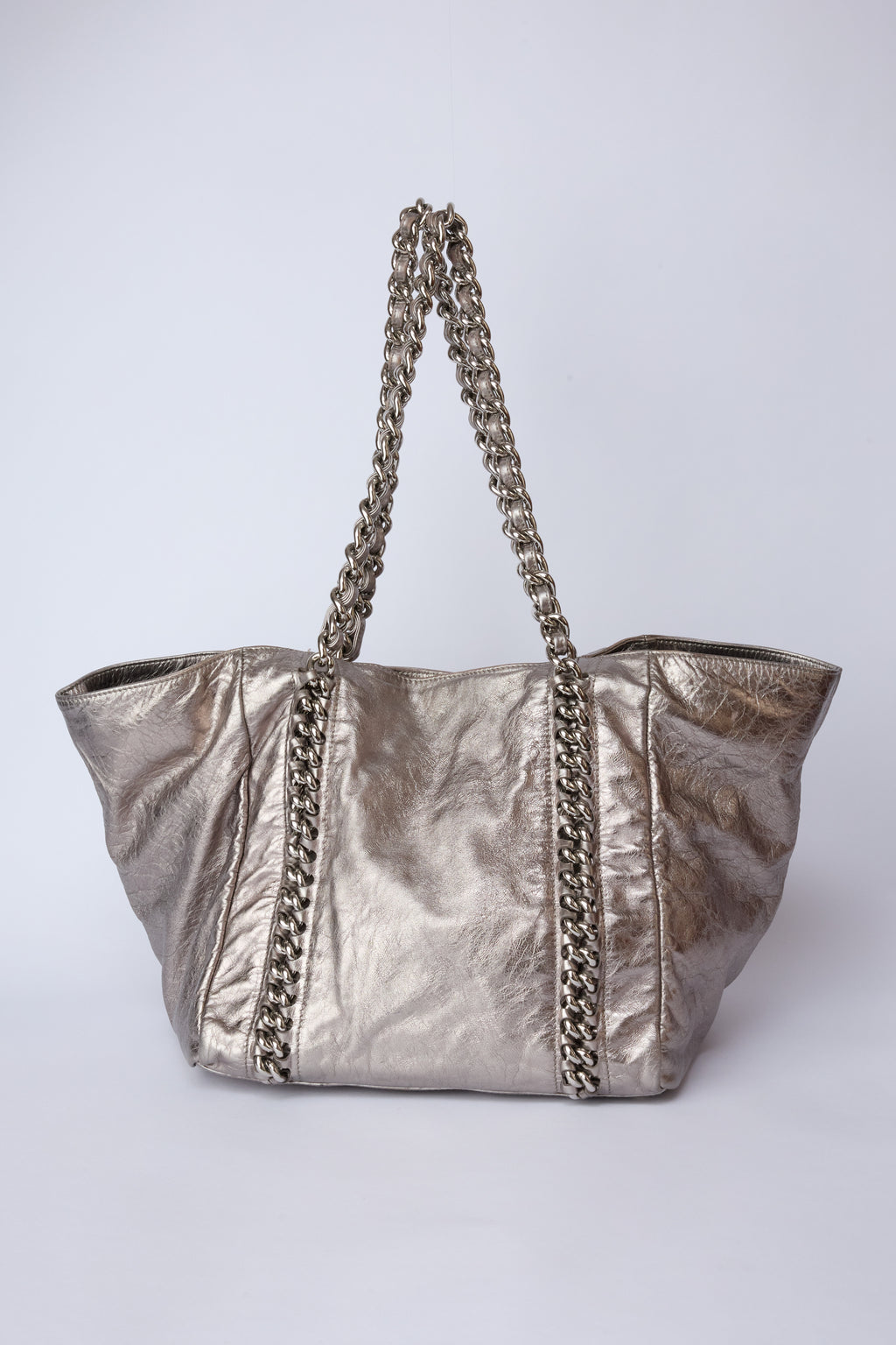 CHANEL METALLIC SILVER LUX LIGNE CHAIN TOTE