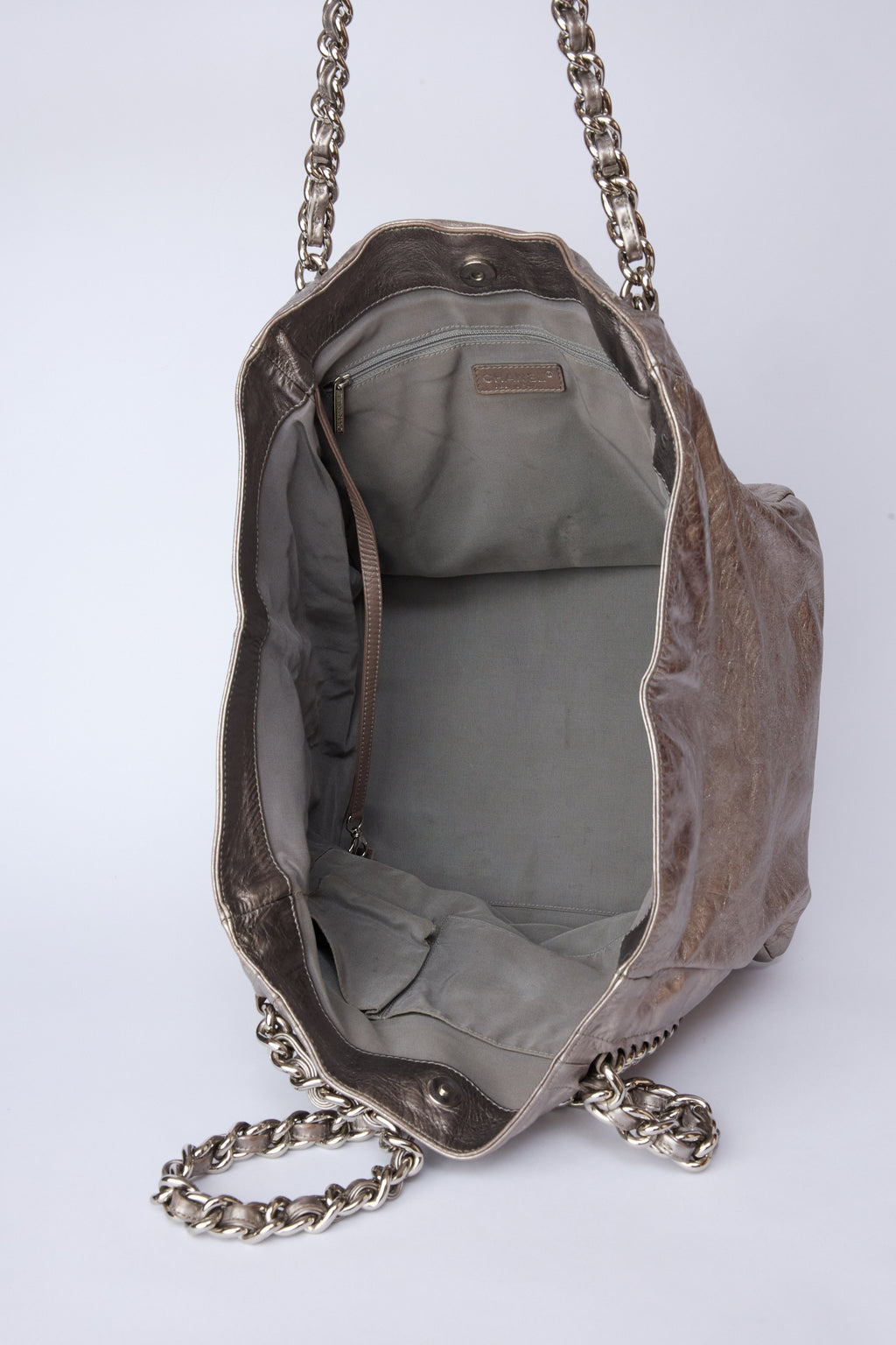 CHANEL METALLIC SILVER LUX LIGNE CHAIN TOTE