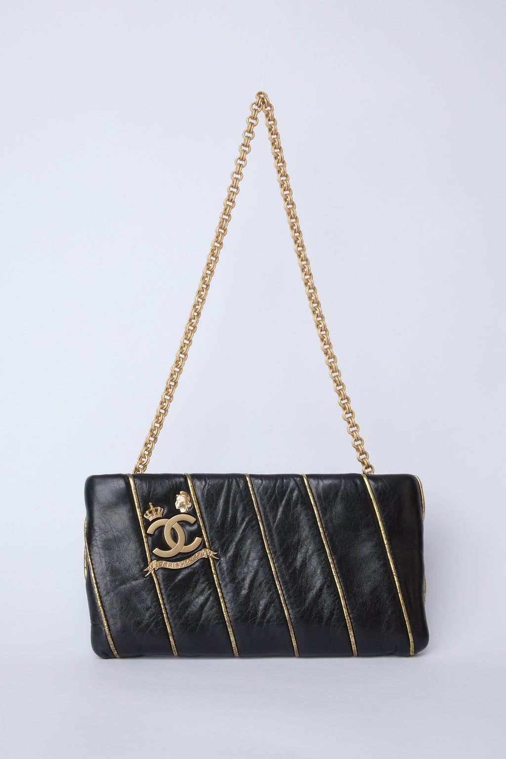 CHANEL PARIS-LONDON QUEEN POCHETTE