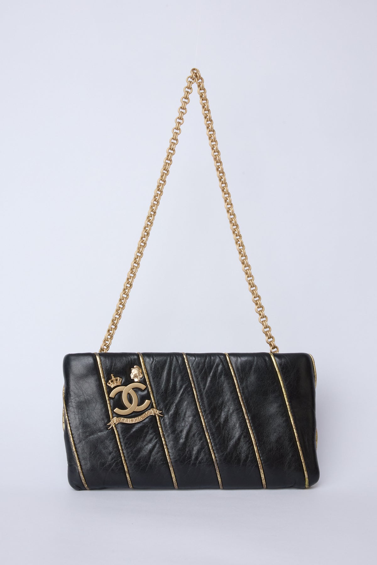 CHANEL PARIS-LONDON QUEEN POCHETTE