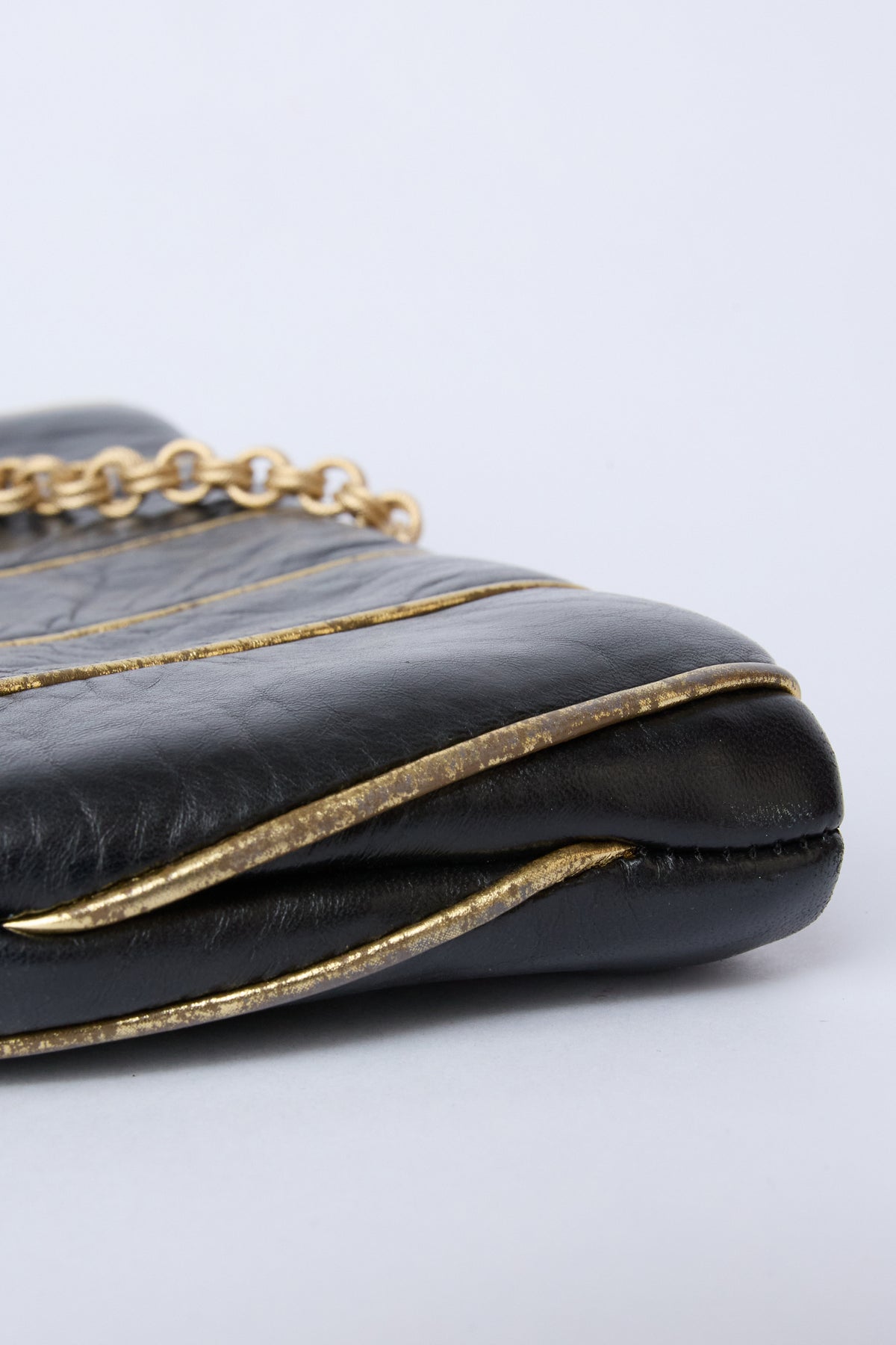 CHANEL PARIS-LONDON QUEEN POCHETTE