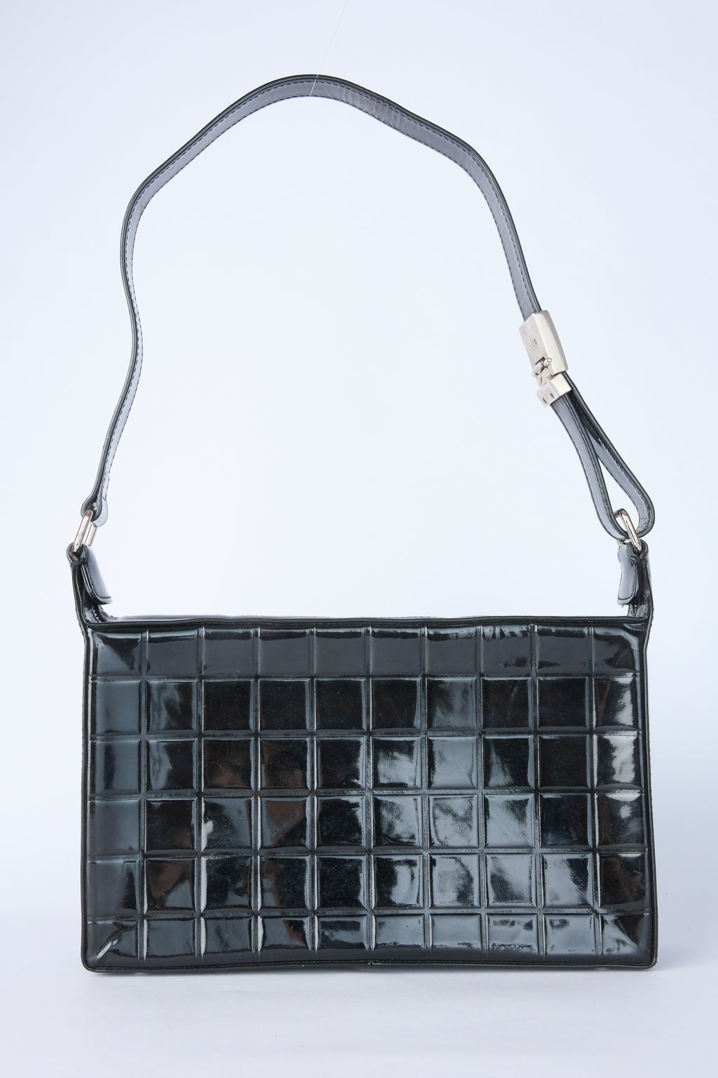 CHANEL BLACK PATENT CHOCOLATE BAR BAG