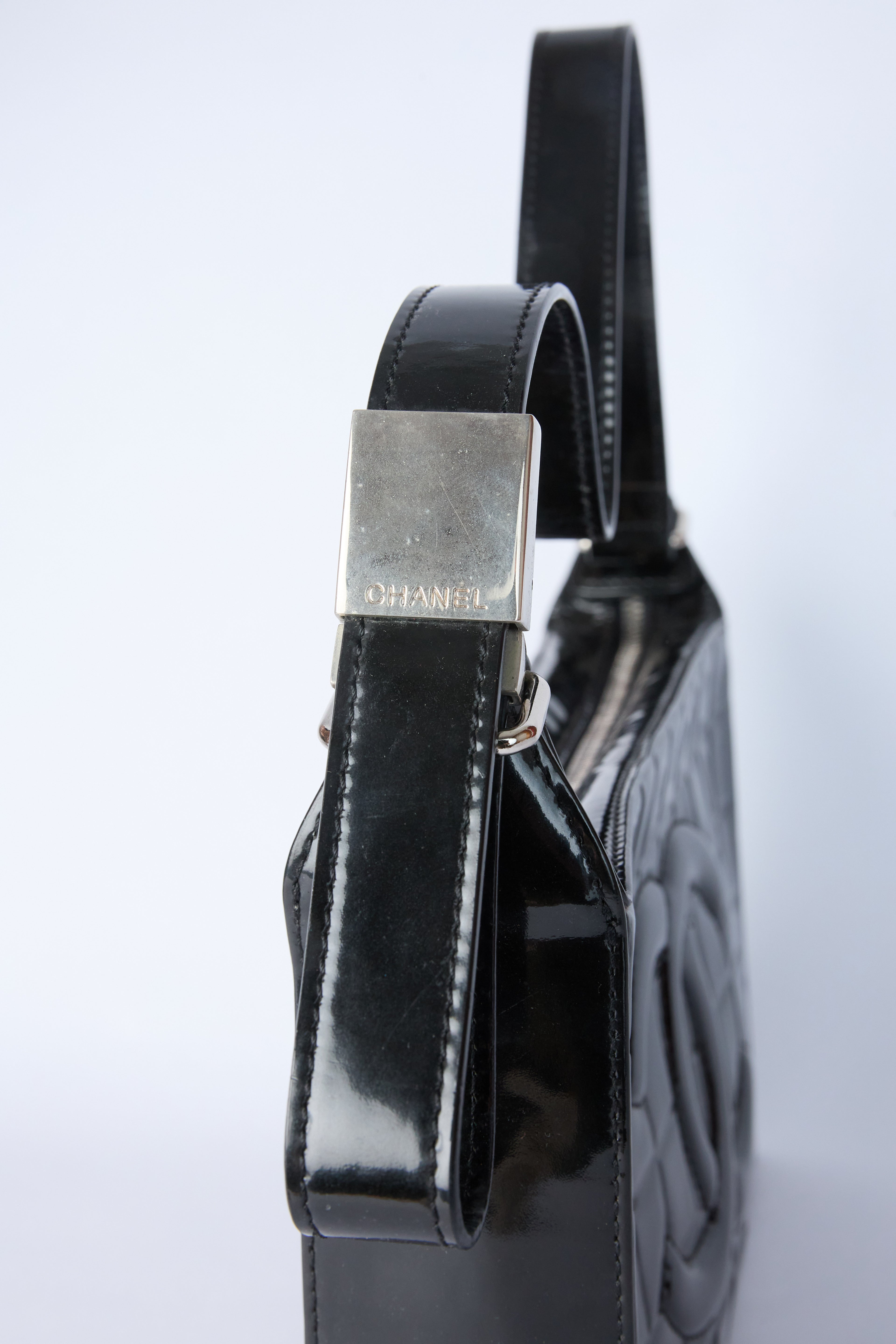 CHANEL BLACK PATENT CHOCOLATE BAR BAG