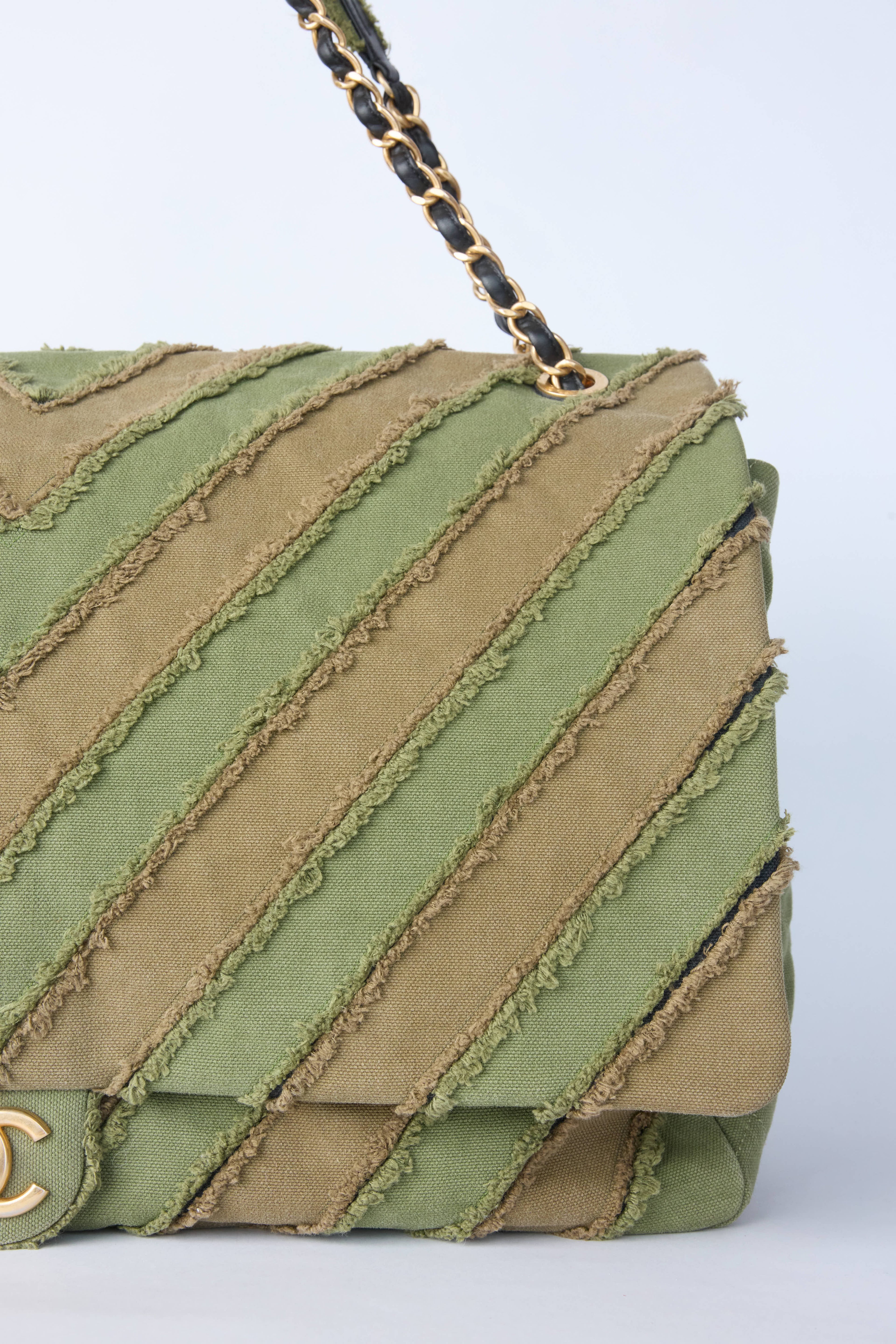 CHANEL CHEVRON XXL FLAP