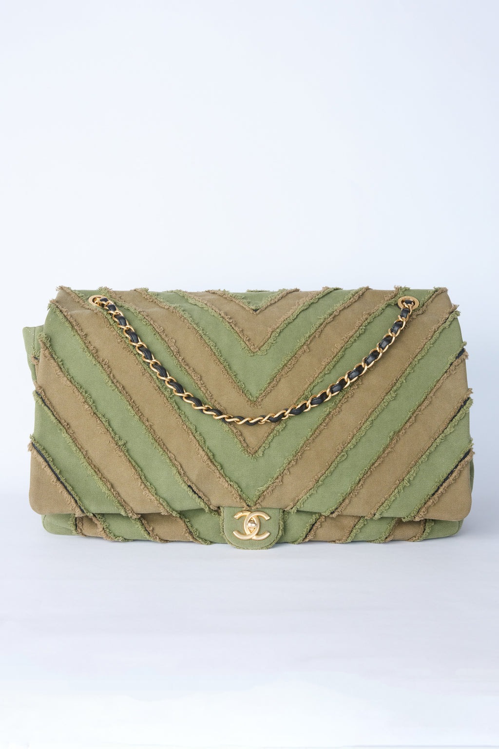 CHANEL CHEVRON XXL FLAP