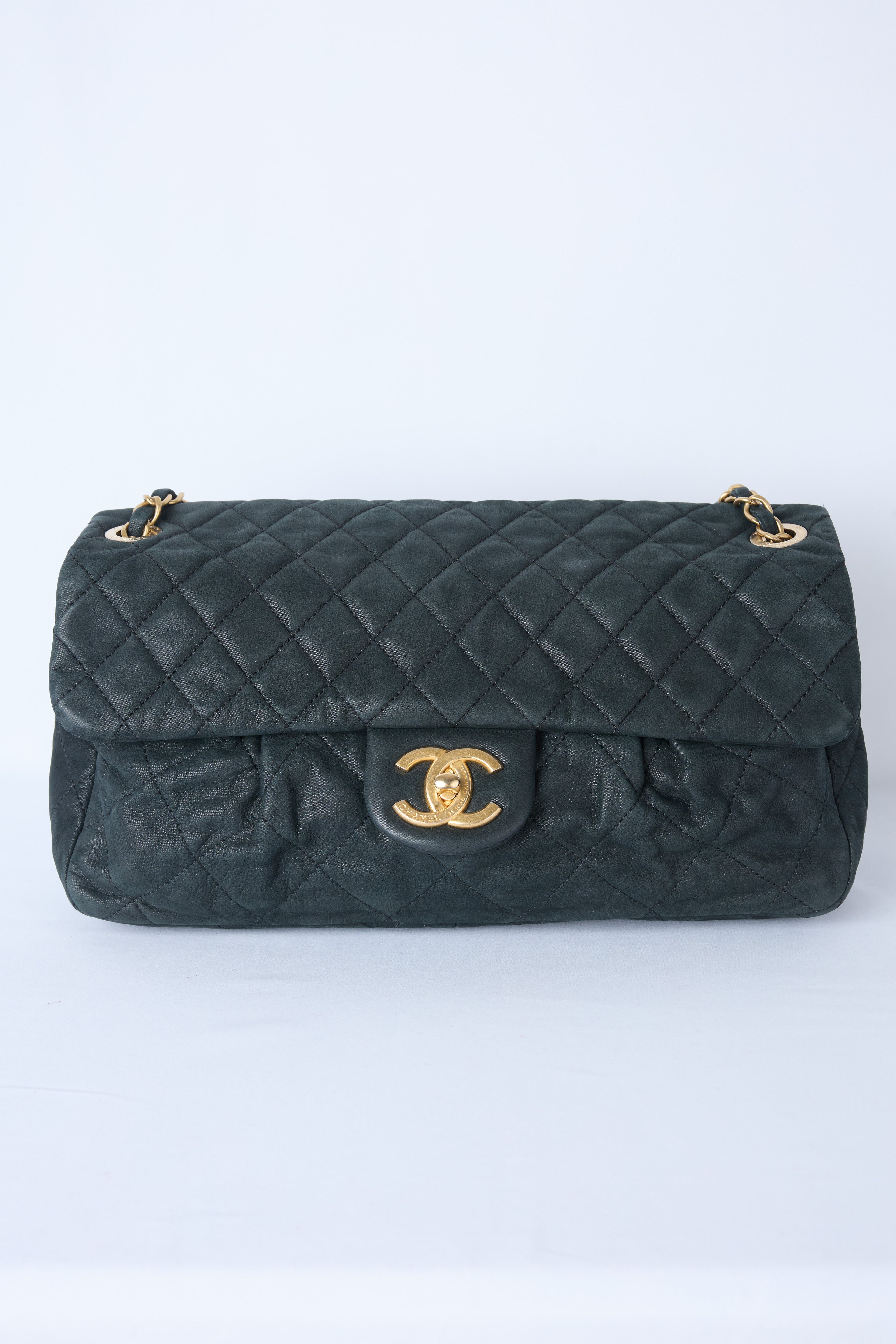 CHANEL CHIC QUILT FLAP