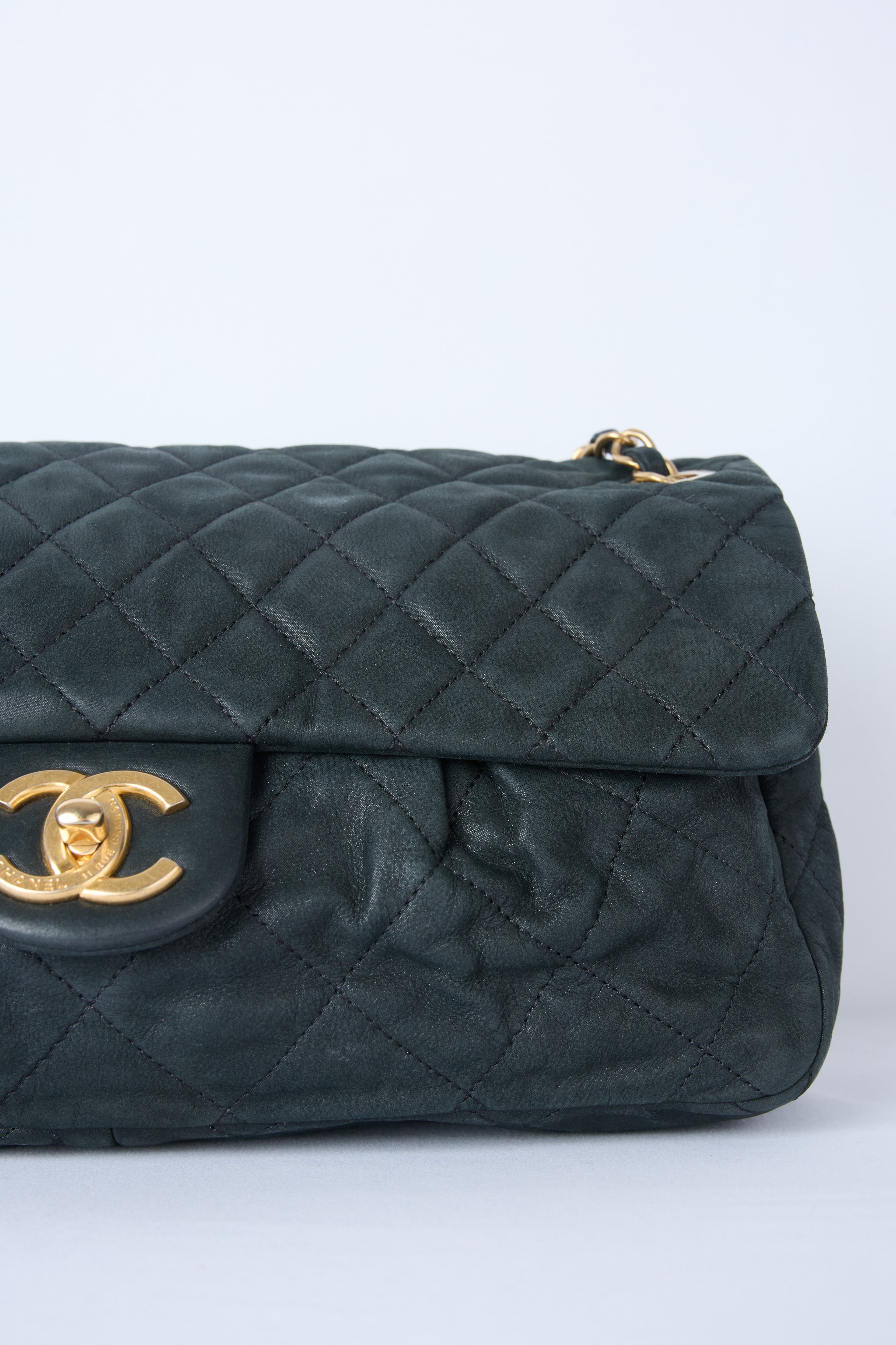 CHANEL CHIC QUILT FLAP