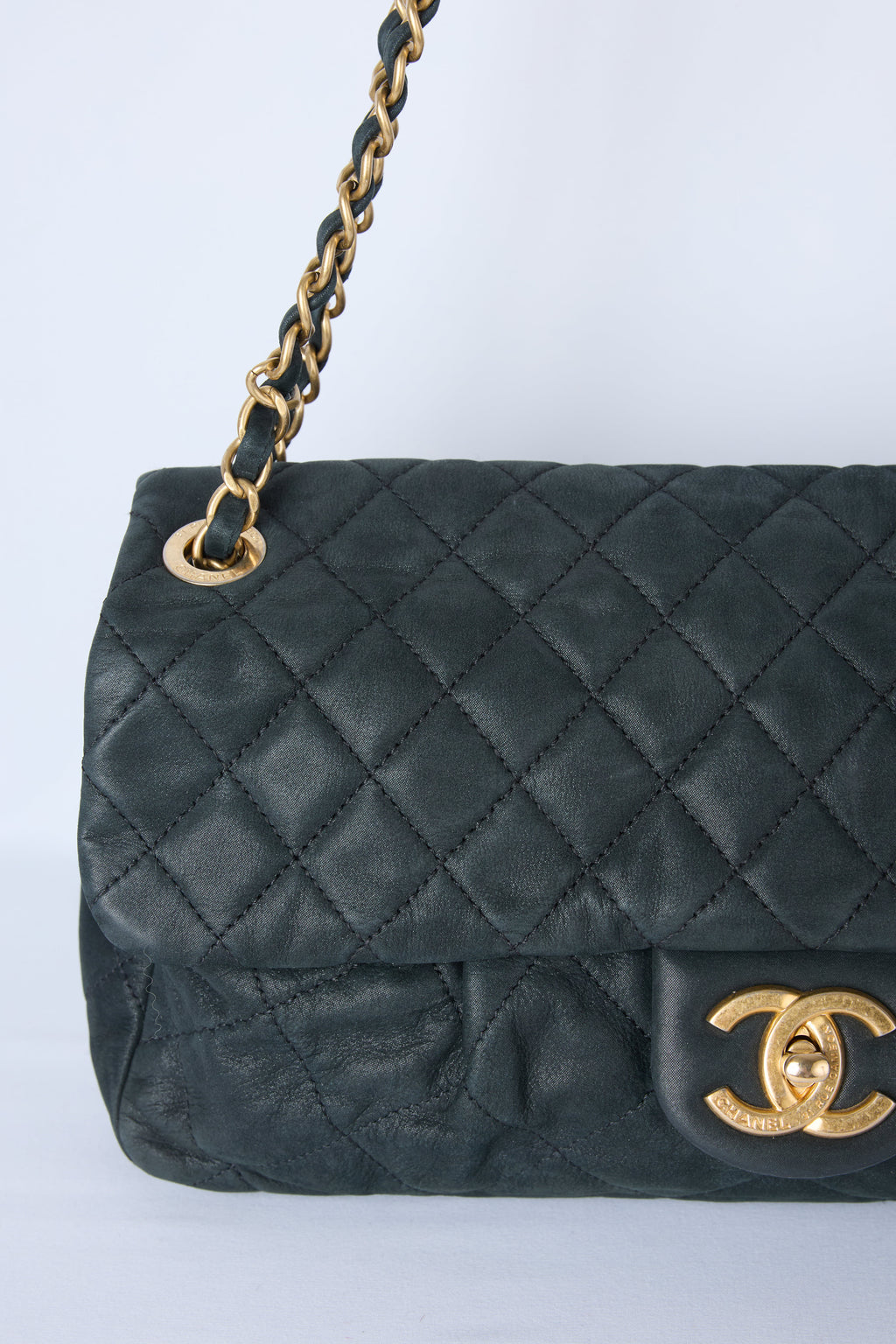 CHANEL CHIC QUILT FLAP
