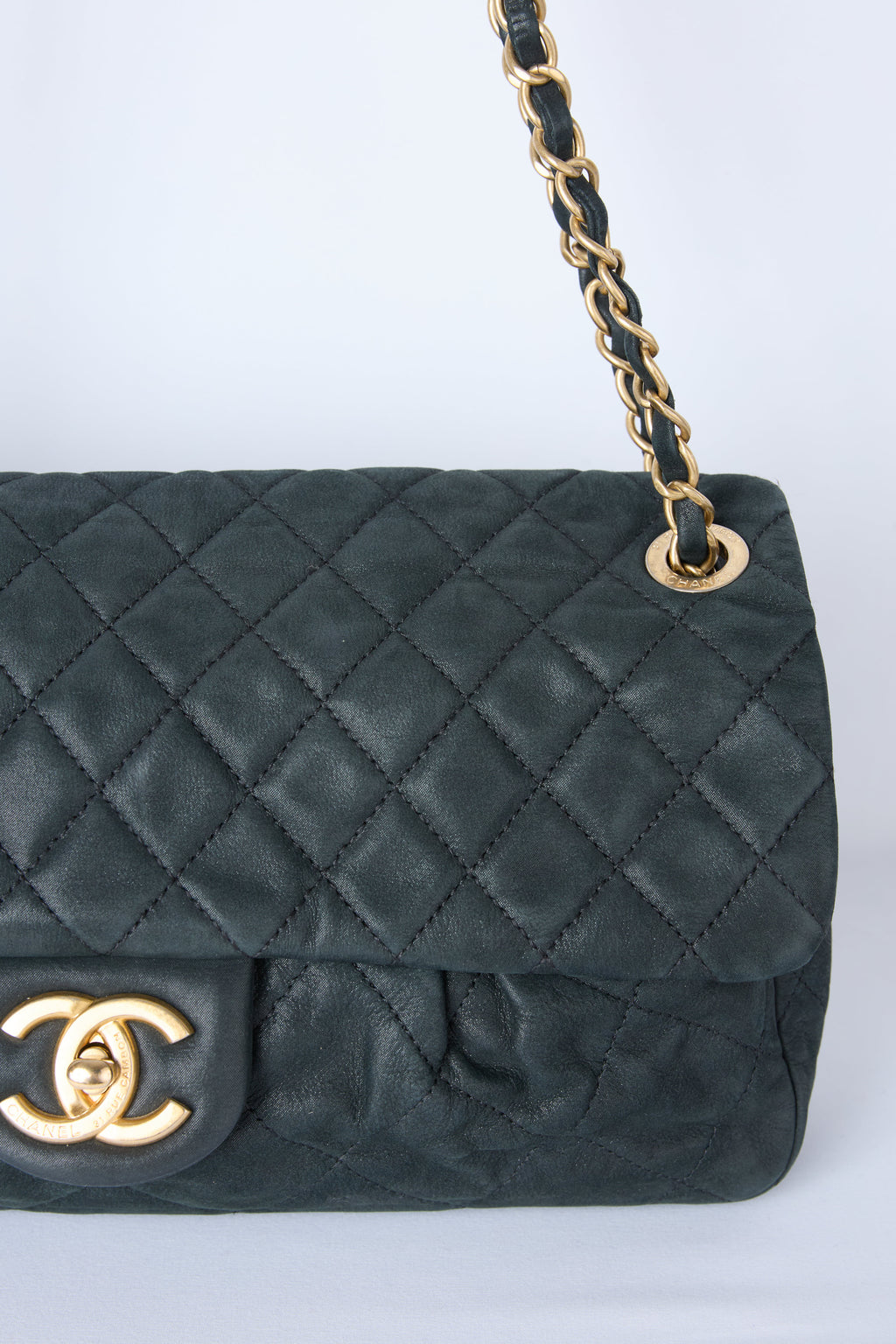 CHANEL CHIC QUILT FLAP