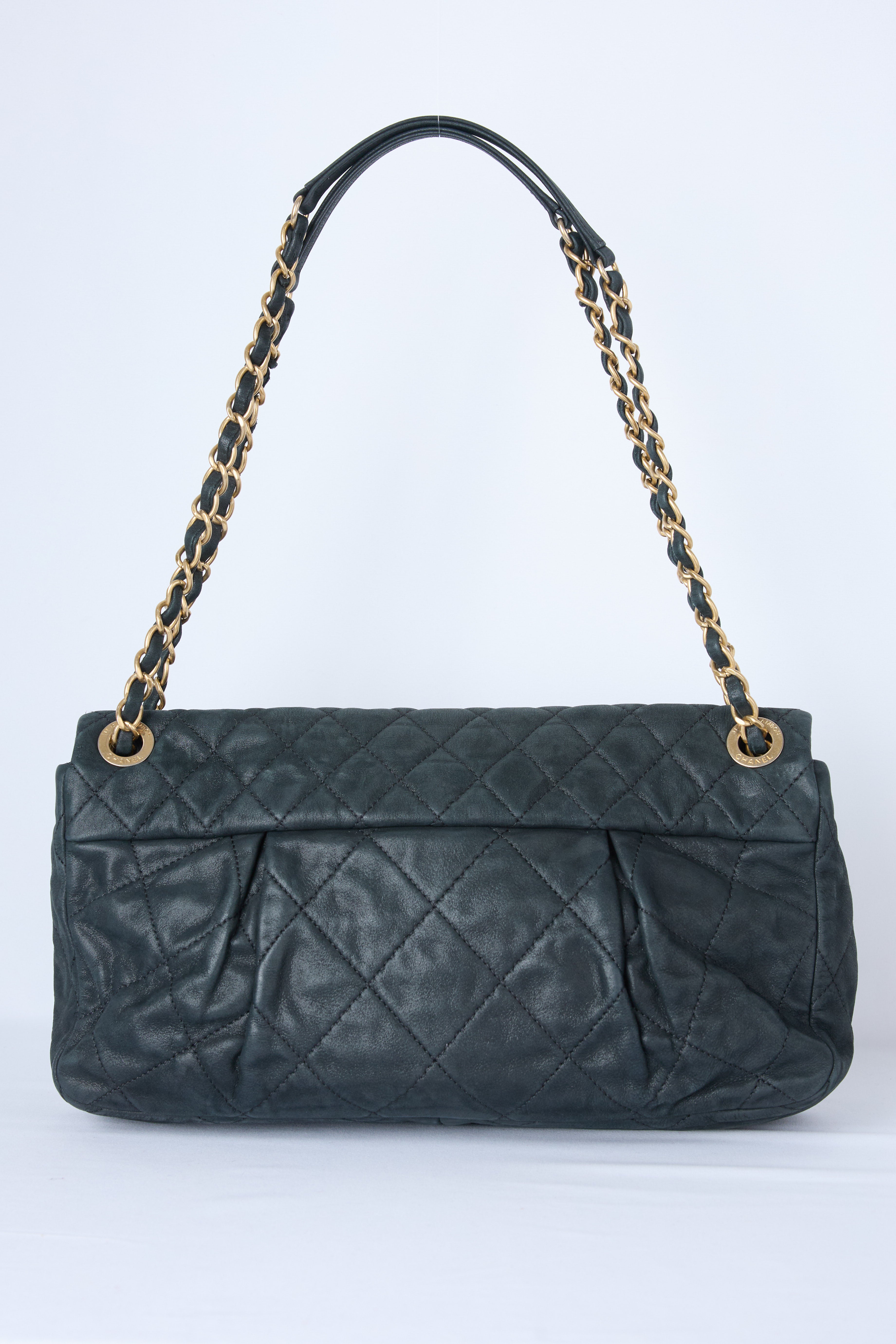 CHANEL CHIC QUILT FLAP