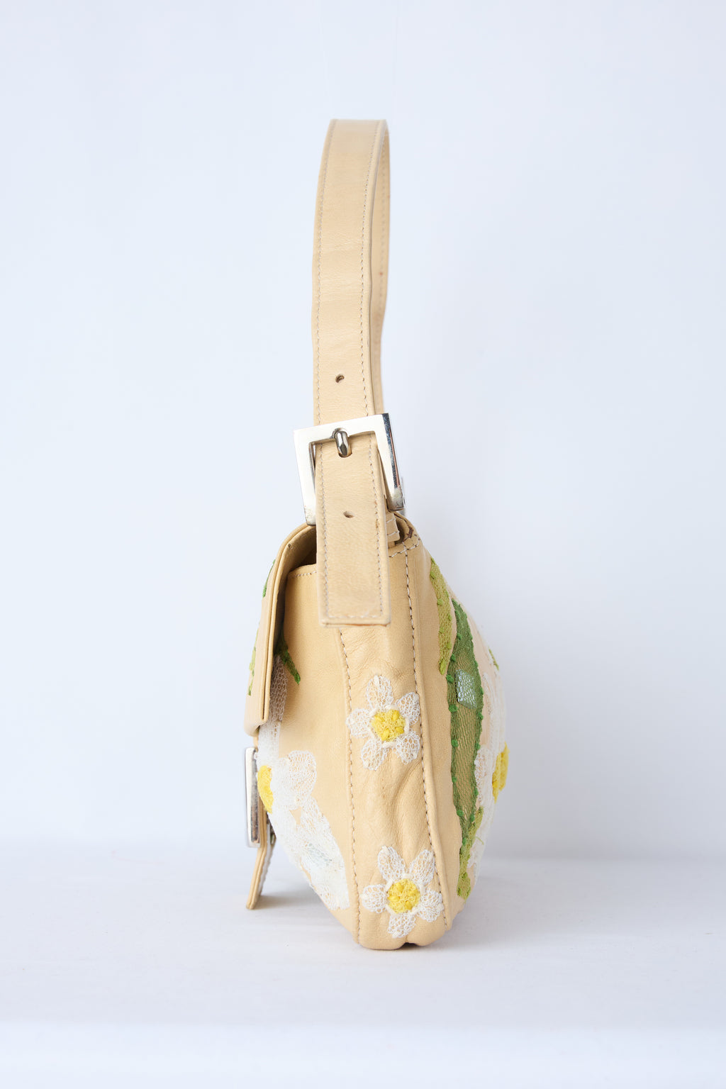 FENDI BEIGE LEATHER DAISY BAGUETTE