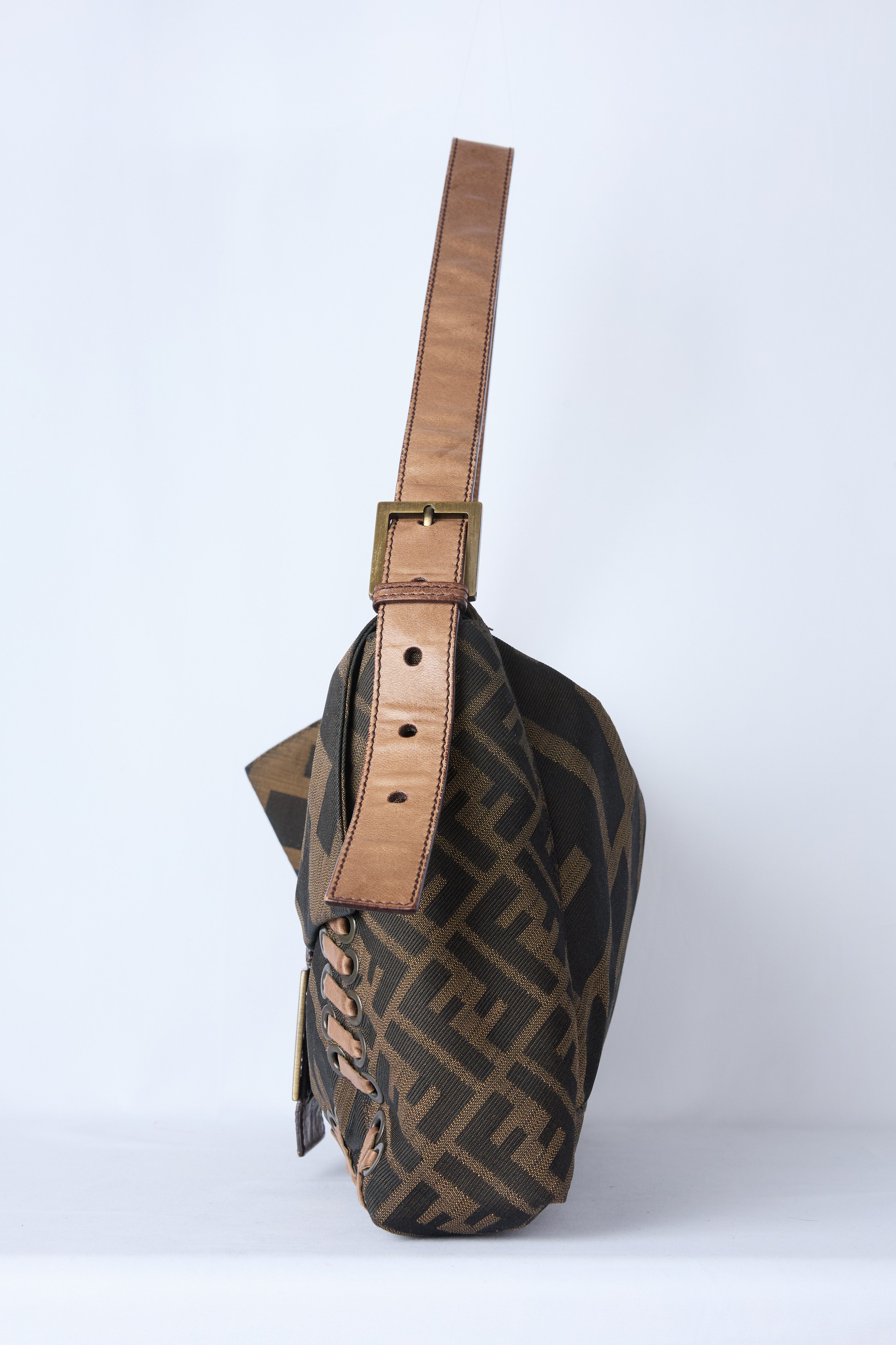 FENDI WHIPSTICH MAXI FLAP