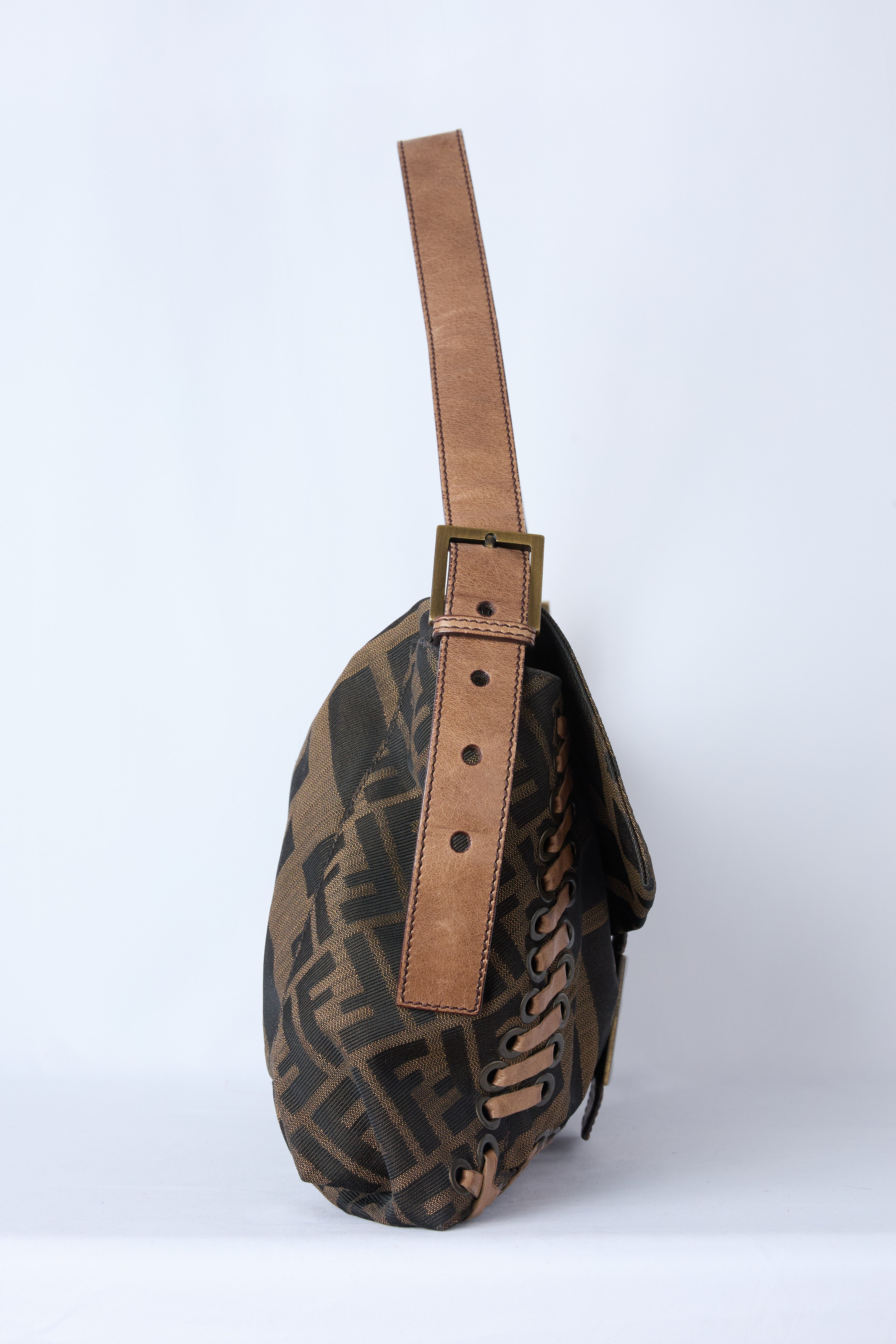 FENDI WHIPSTICH MAXI FLAP