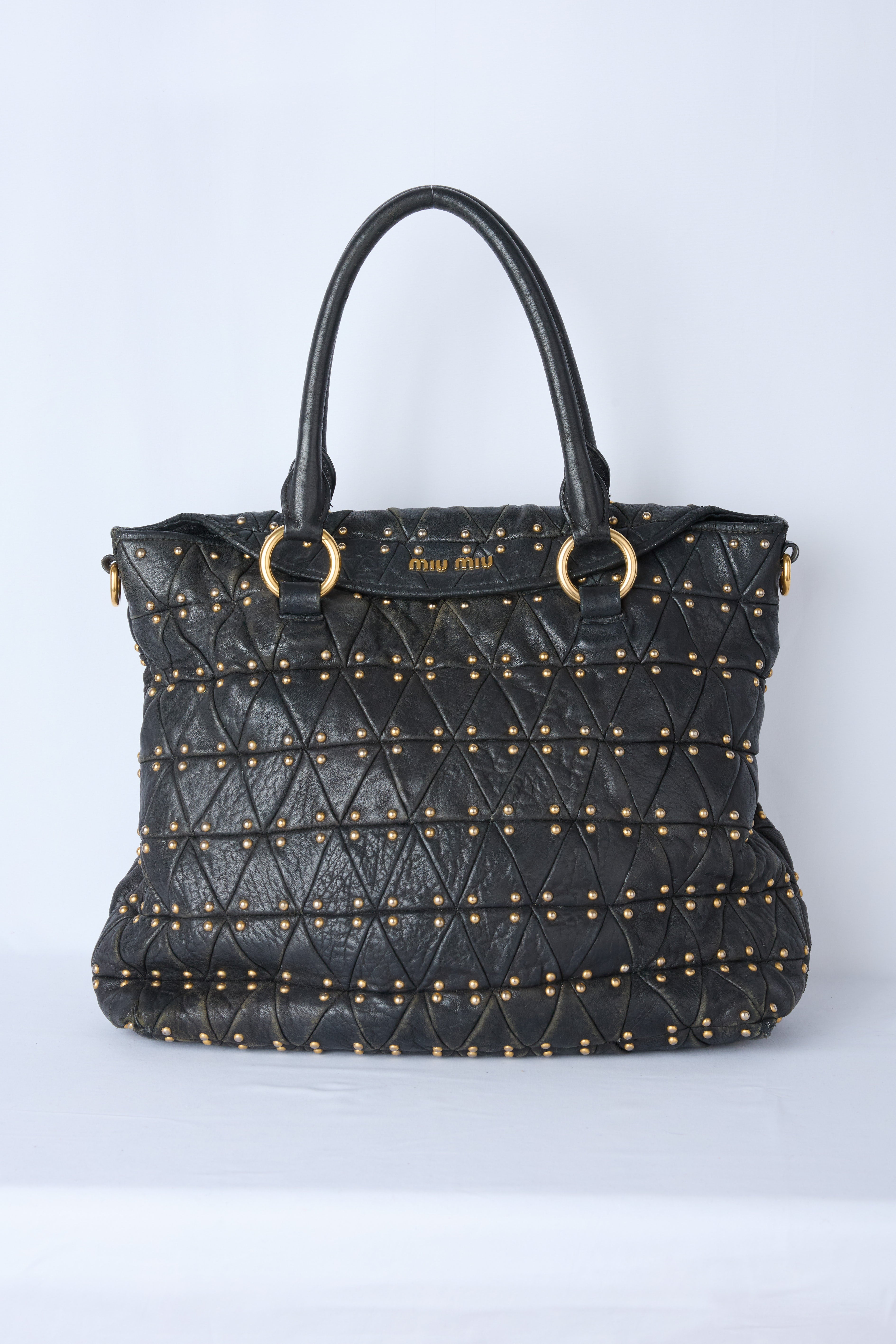 MIU MIU BLACK MATELASSÉ STUDDED QUILTED TOTE