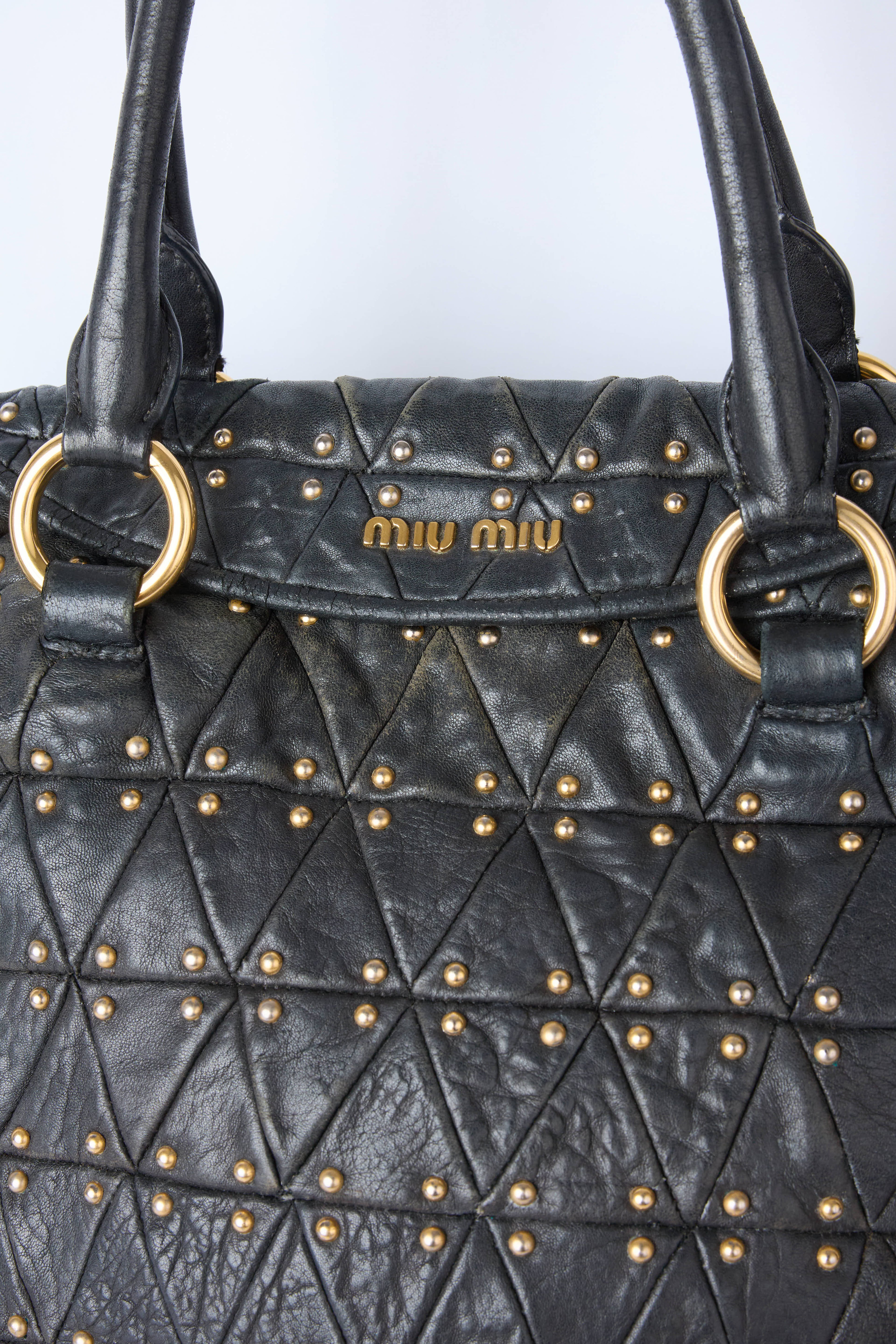 MIU MIU BLACK MATELASSÉ STUDDED QUILTED TOTE