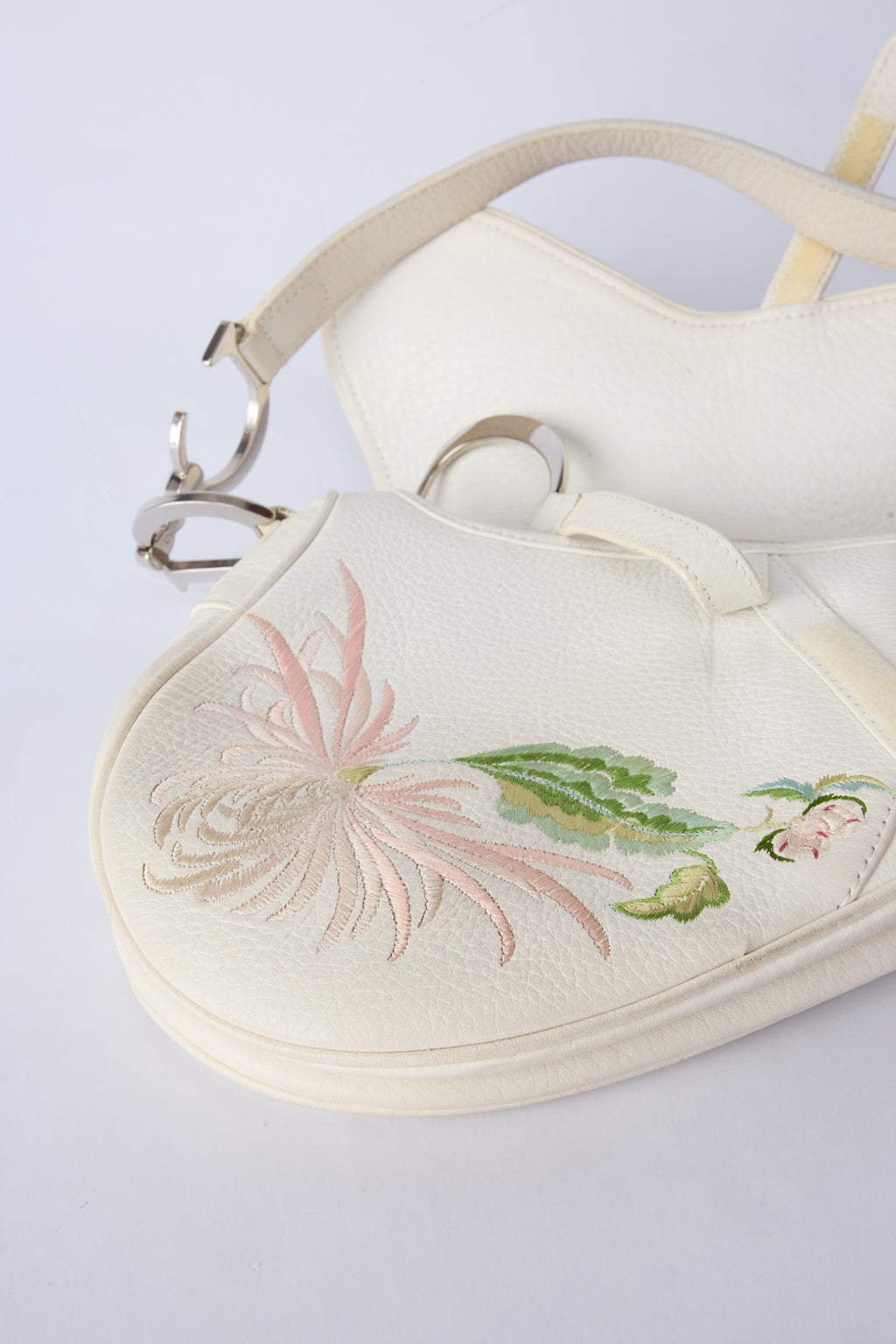 DIOR WHITE ROMANTIQUE SADDLE