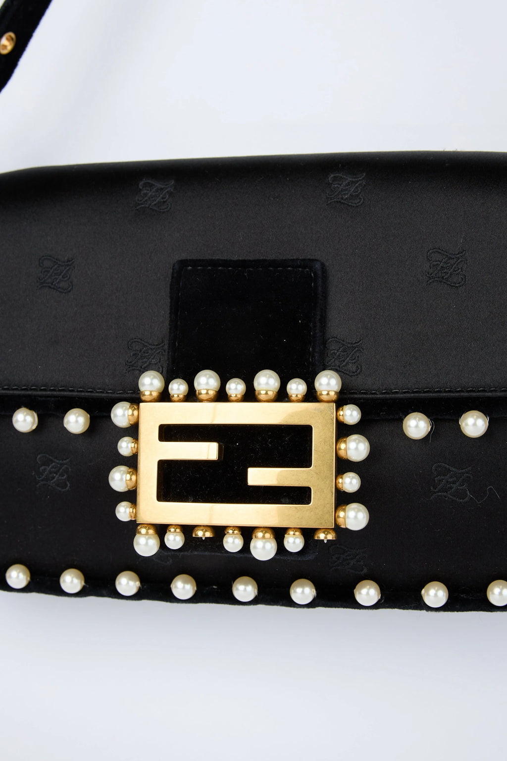 FENDI PEARL BAGUETTE