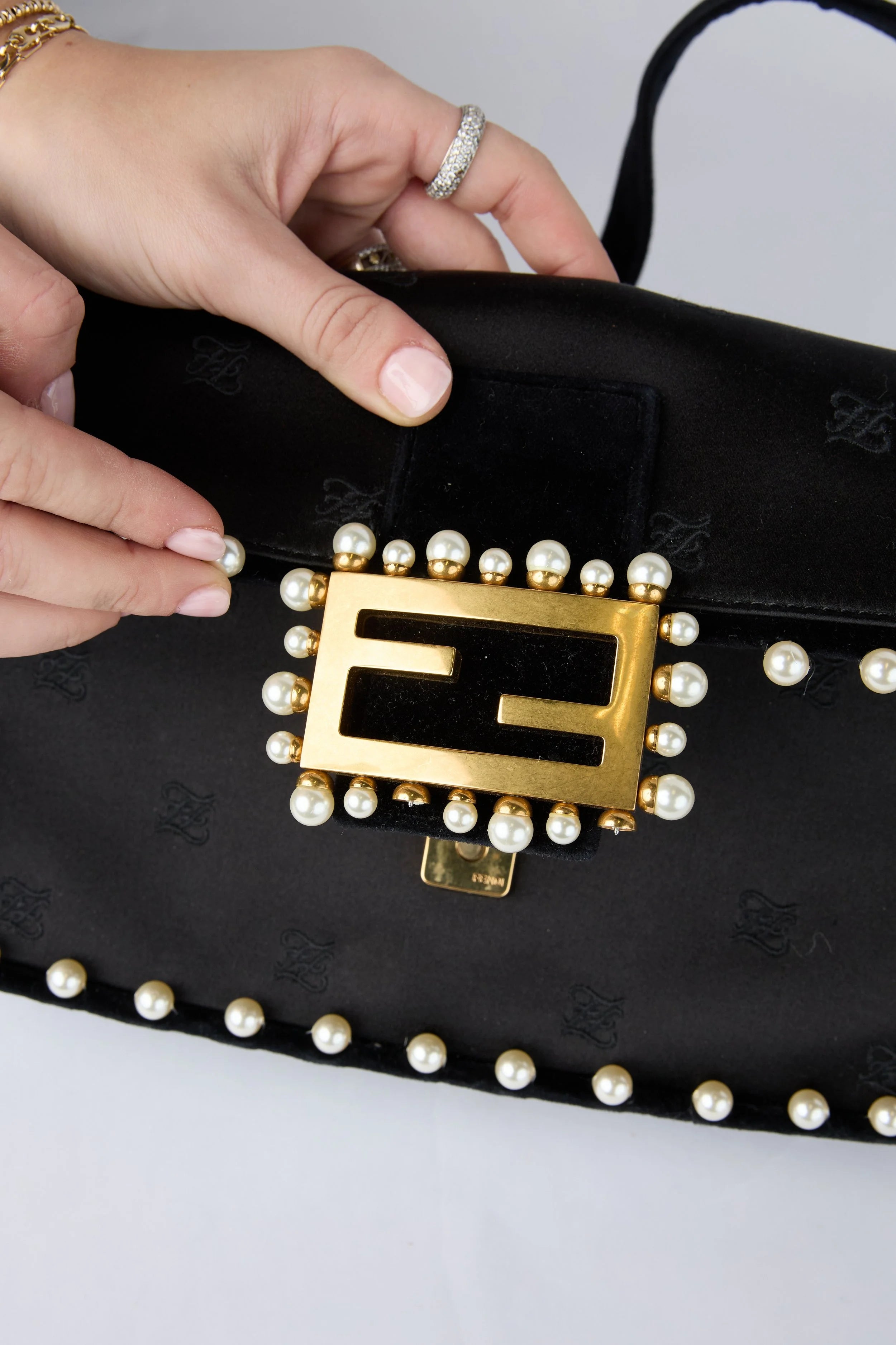 FENDI PEARL BAGUETTE