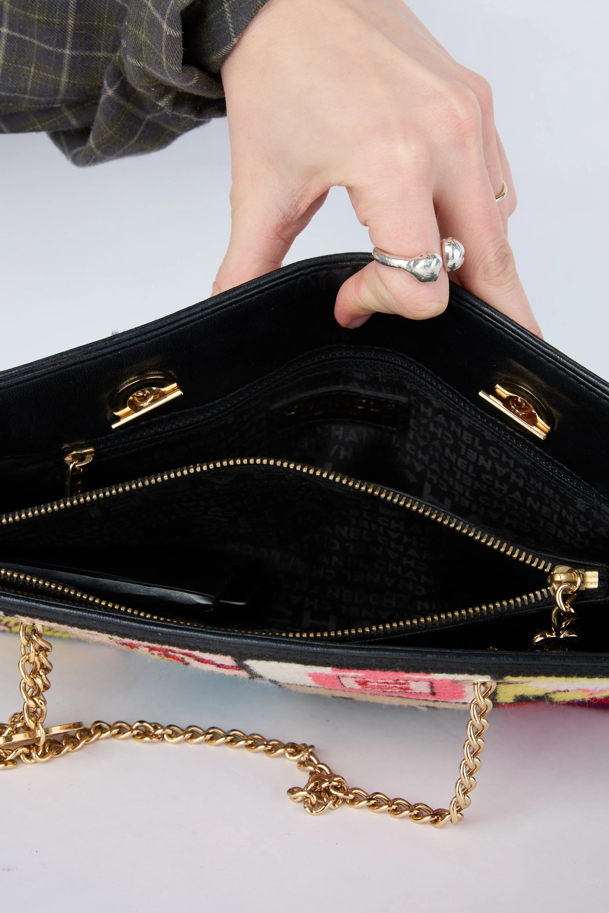 CHANEL "PRECIOUS SYMBOLS" PATCHWORK SHOULDER BAG