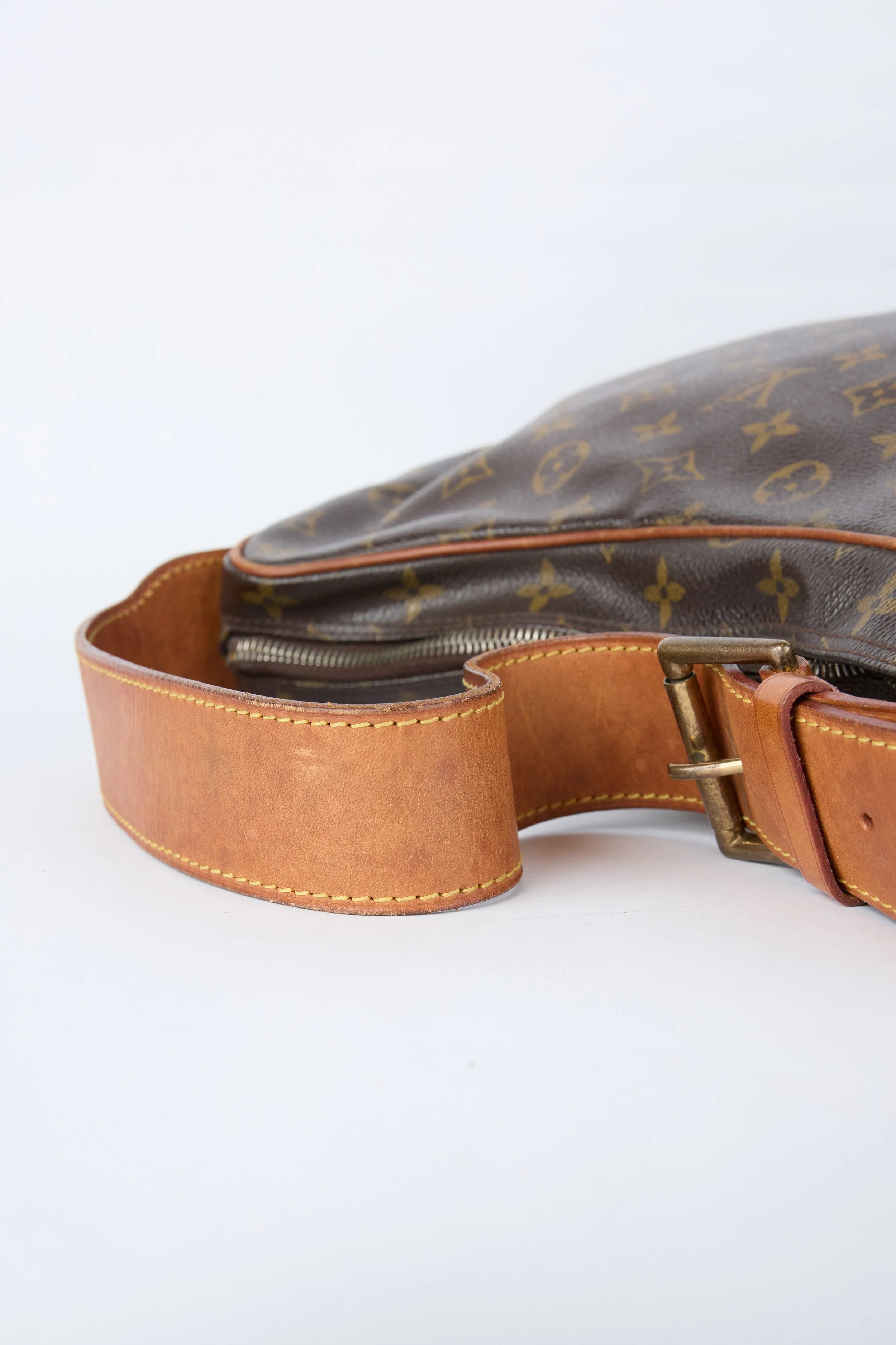 LOUIS VUITTON MONOGRAM CROISSANT