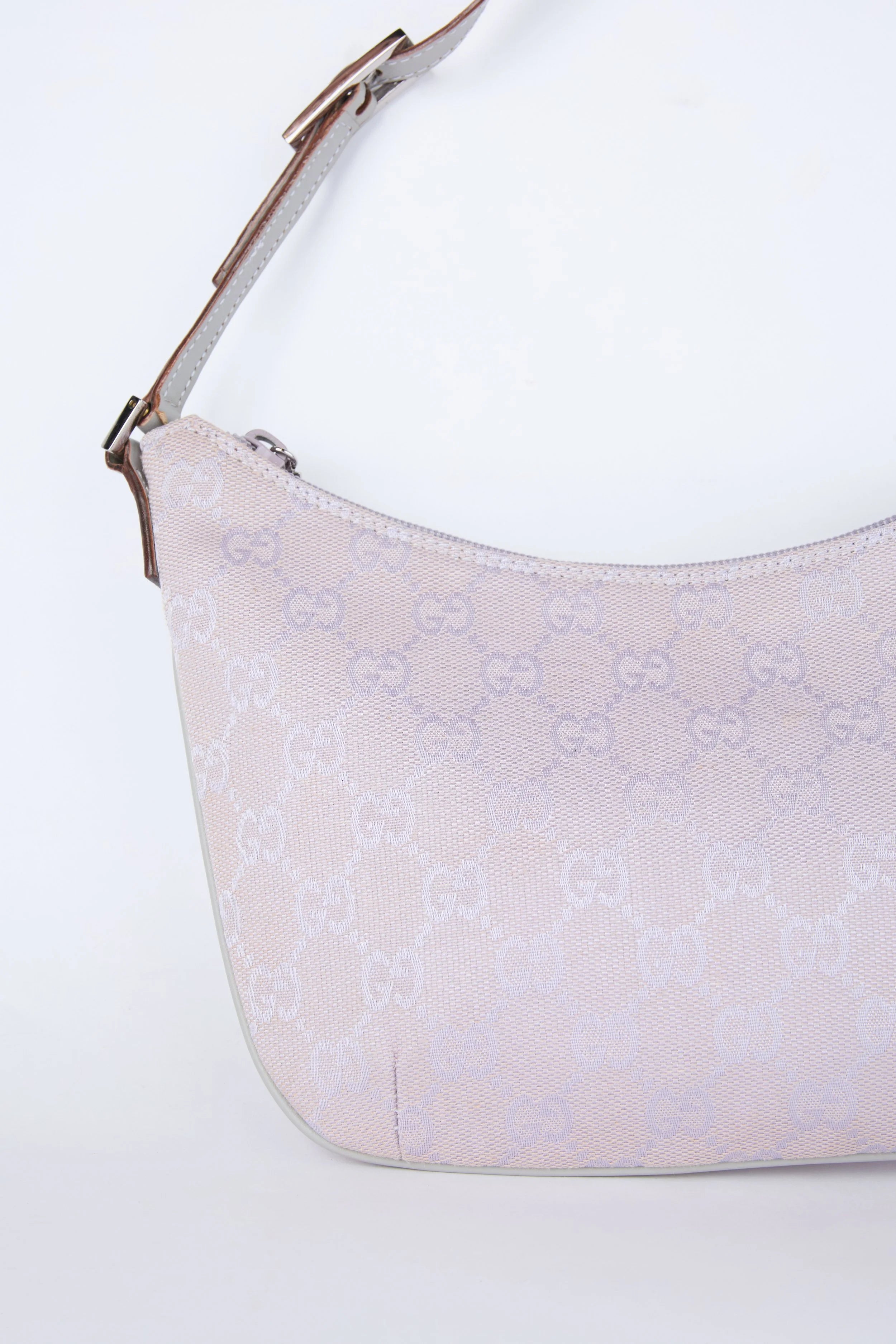 GUCCI LILAC GG POCHETTE