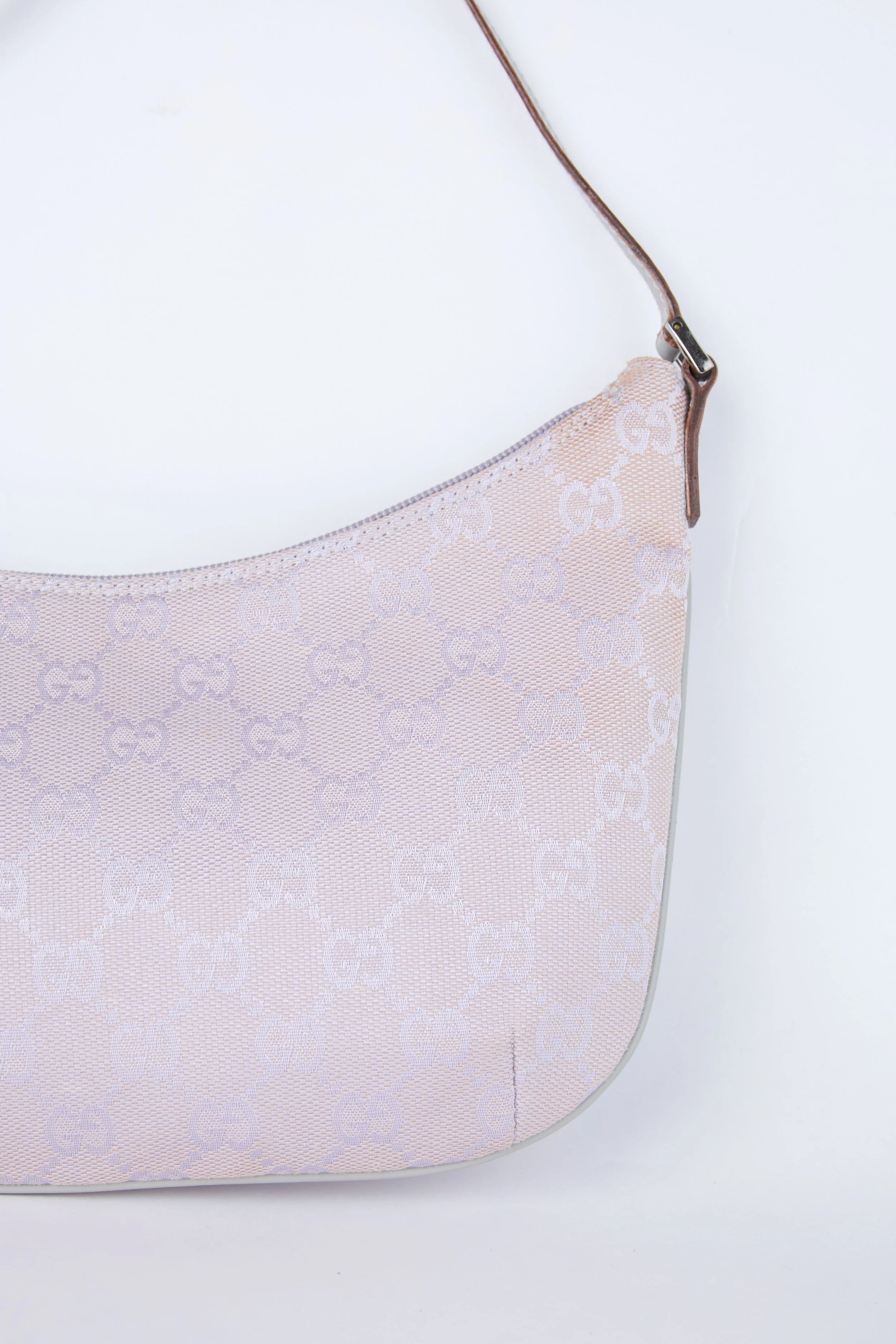 GUCCI LILAC GG POCHETTE